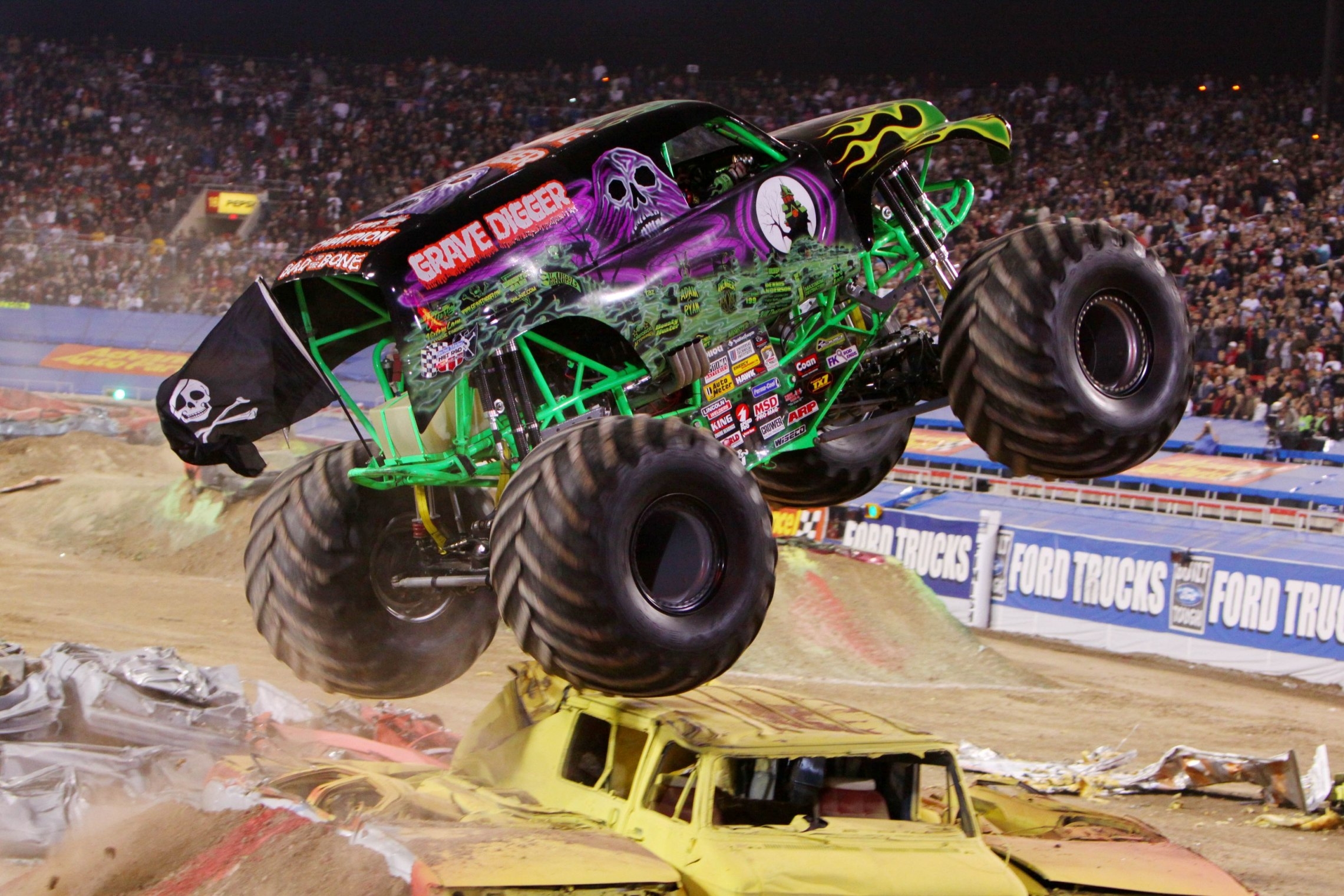 2290x1530 grave, Digger, Monster, Truck, 4x Race, Racing, Monster truck Wallpaper HD / Desktop and Mobile Background, Desktop