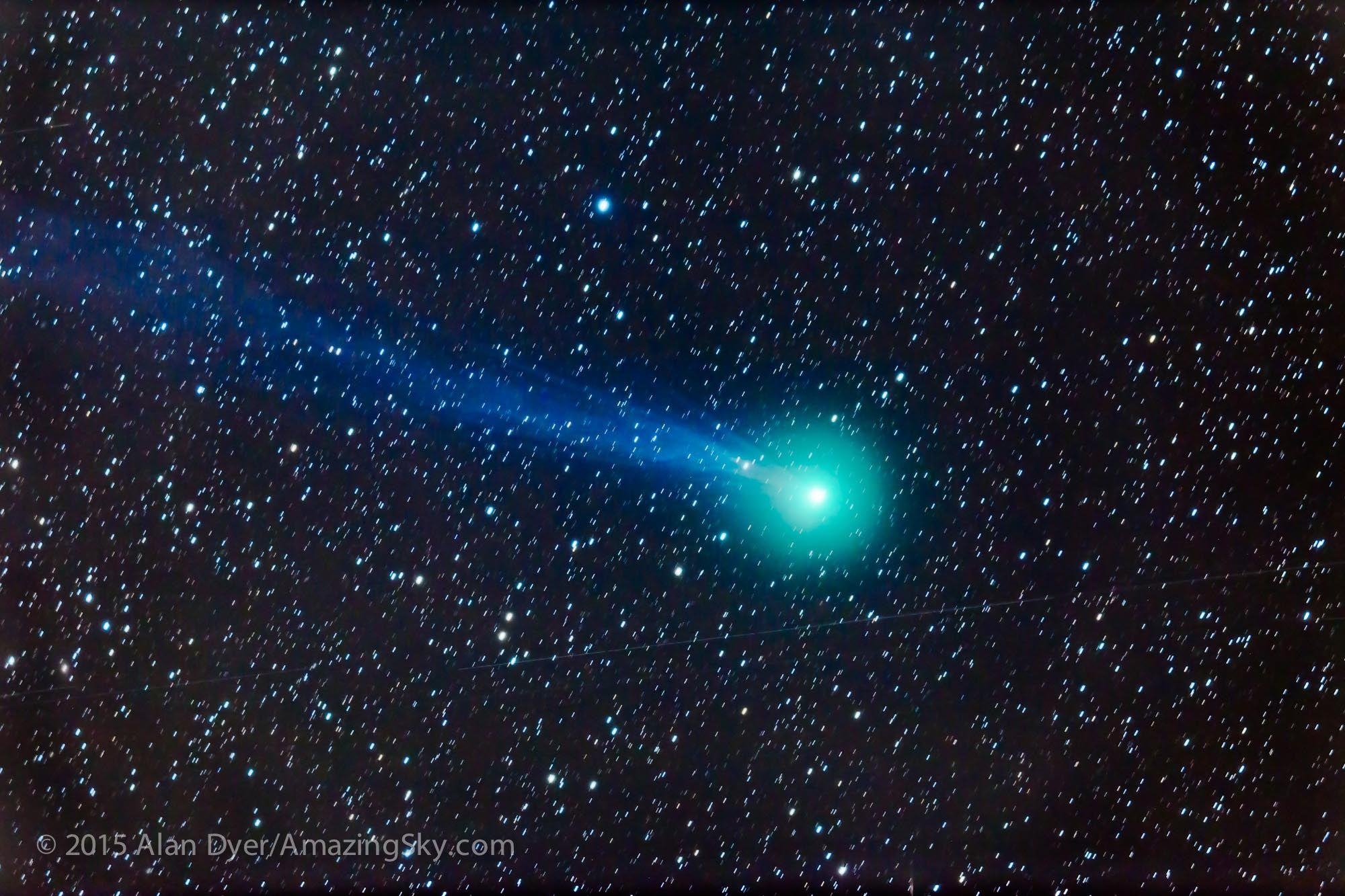 2000x1340 HD Comet Wallpaper, Desktop