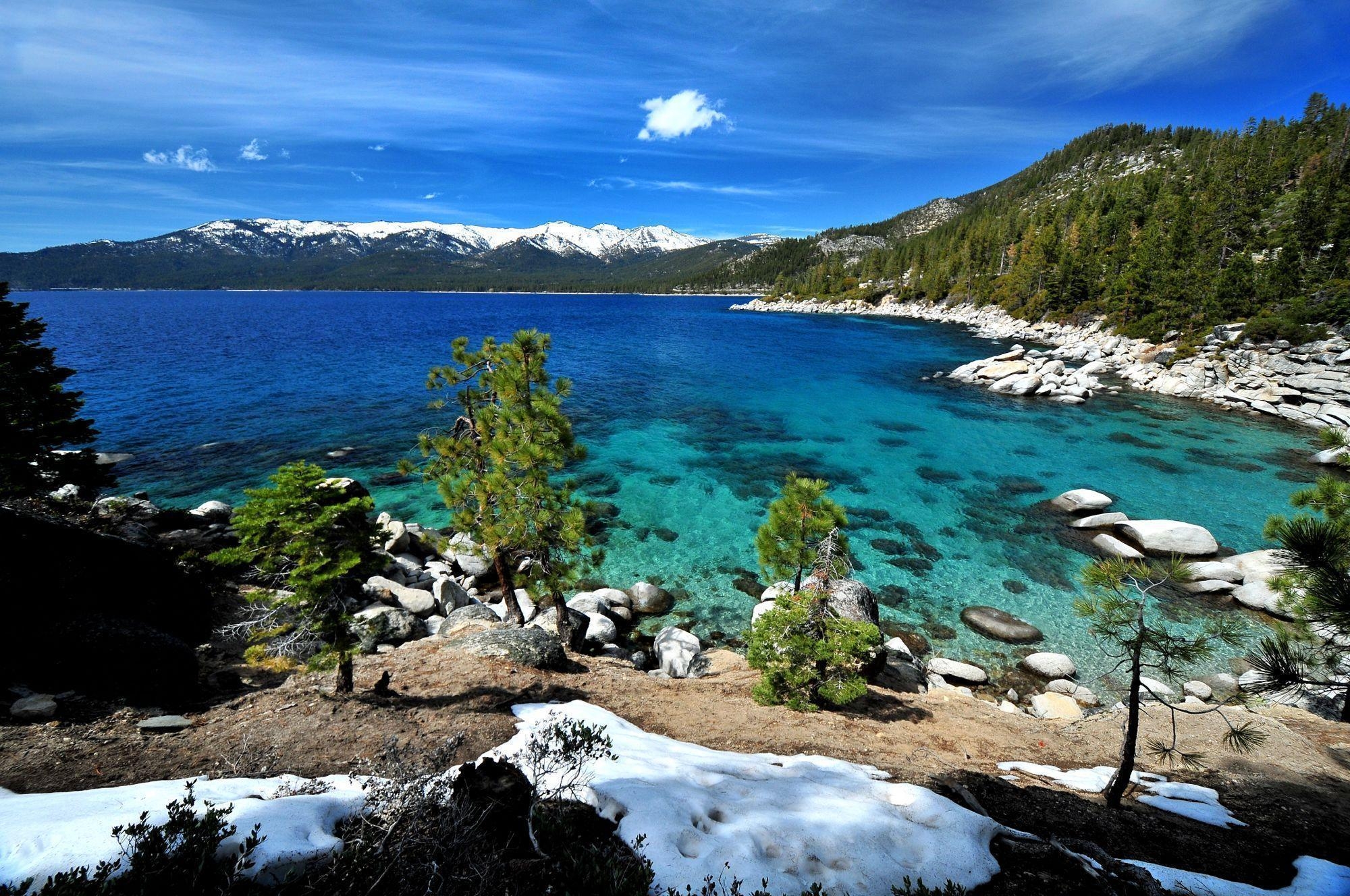 2000x1330 Lake Tahoe Beach, Desktop