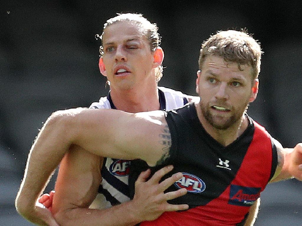 1030x770 AFL 2020: Nat Fyfe shiner photo, battle with Jake Stringer, Desktop