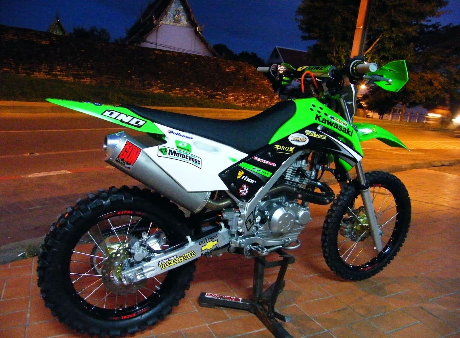 1600x1180 Bike Wallpaper: Kawasaki Enduro KLX 650 Sports Bikes HD Image, Desktop