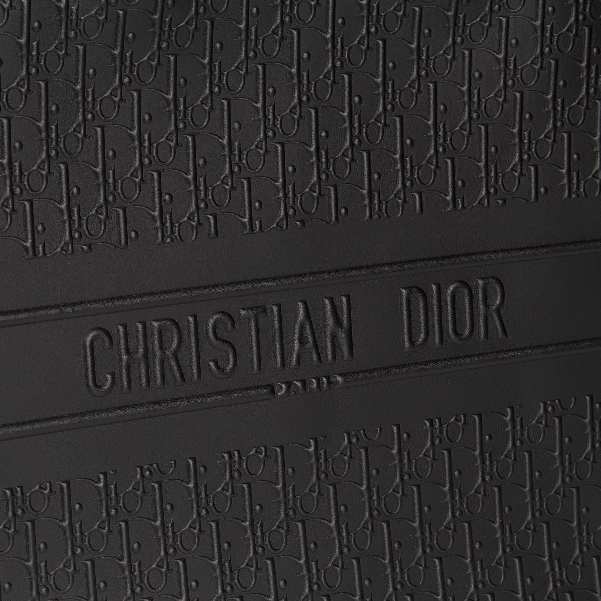 2000x2000 INDI: Christian Dior Logo Wallpaper, Phone