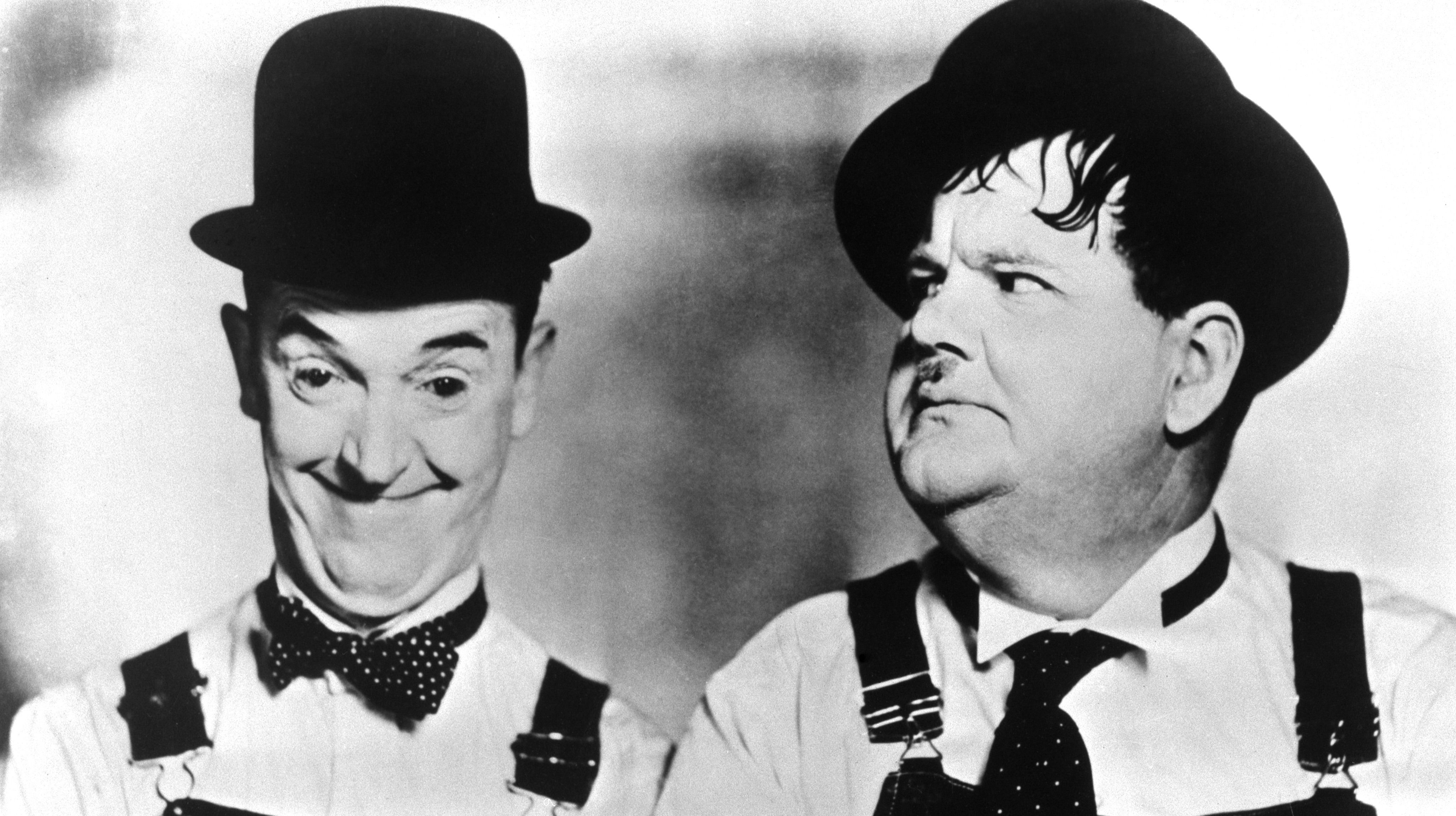 4100x2300 Laurel And Hardy, Desktop