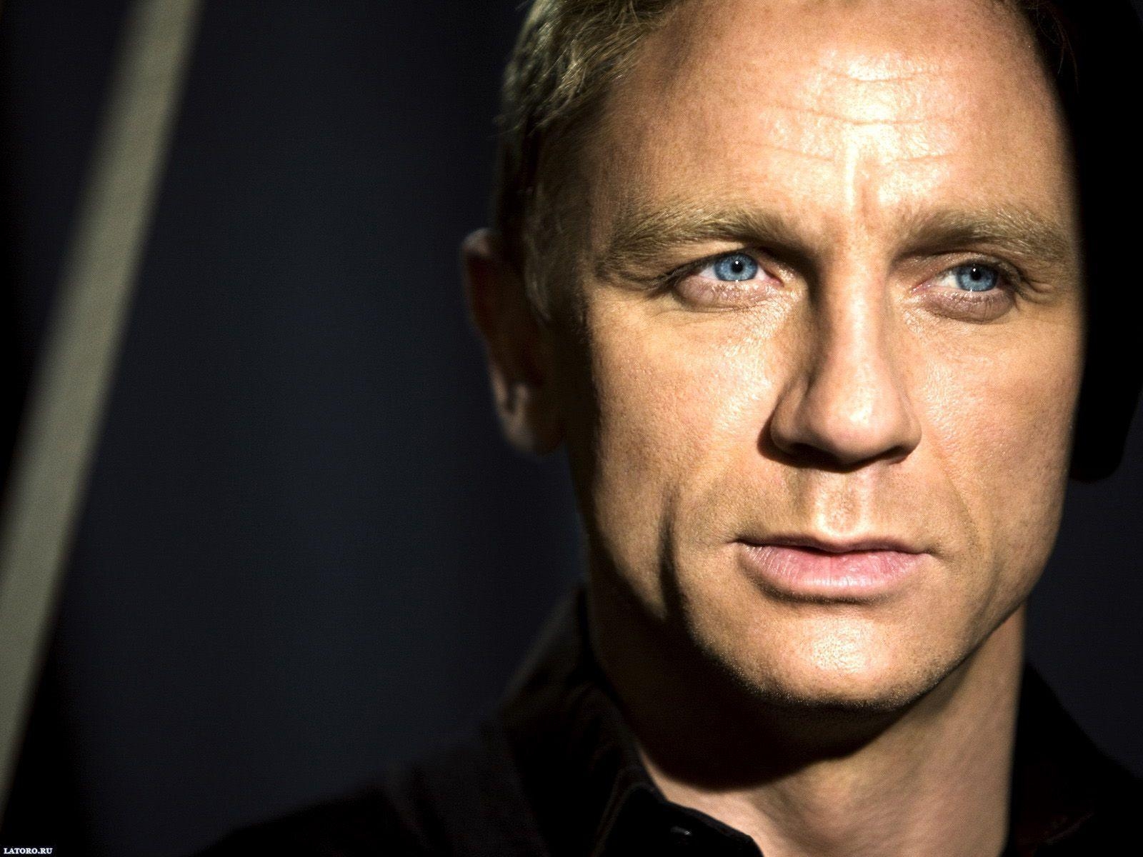 1600x1200 Daniel Craig HD Desktop Wallpaper, Desktop