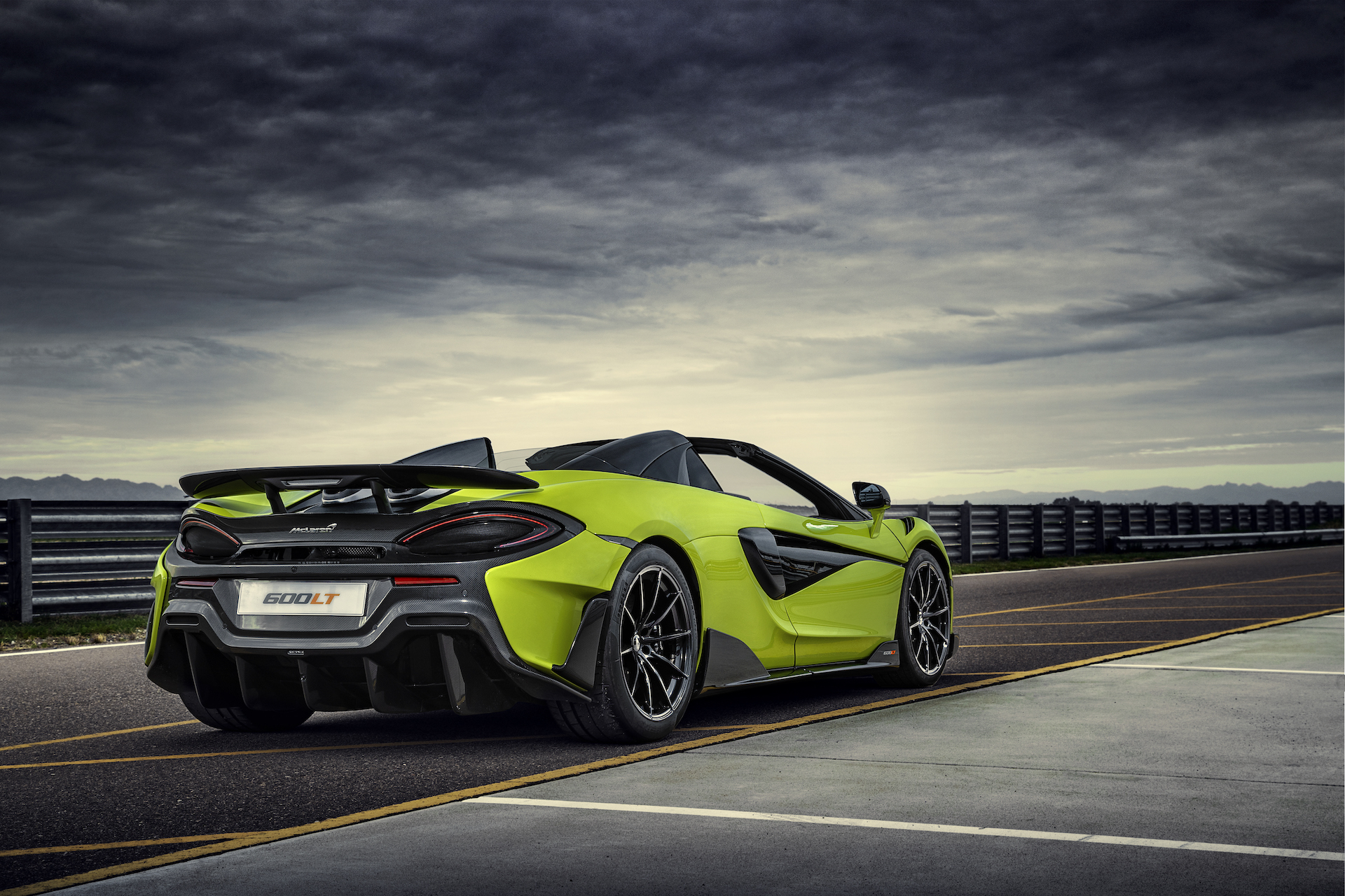 1920x1280 McLaren 600LT Spider (Color: Lime Green) Rear Three Quarter, Desktop