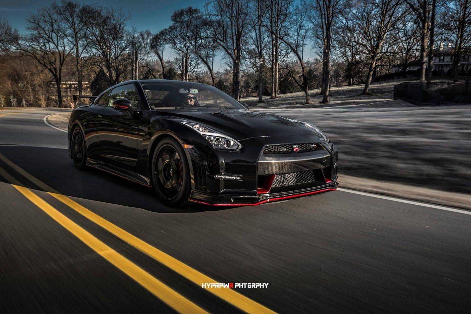 1600x1070 Nissan GT R Nismo Black, Desktop