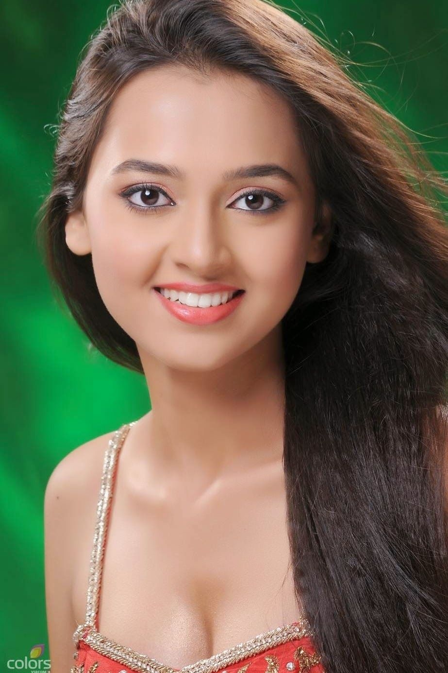 930x1390 TEJASWI.PRAKASH, Phone