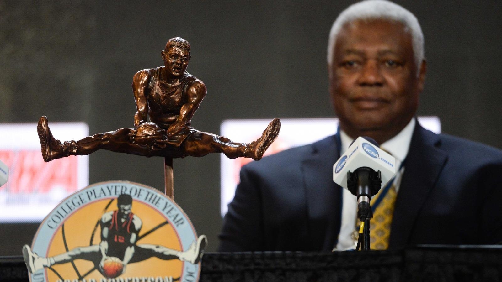 1600x900 Oscar Robertson Rooting For Russell Westbrook To Break Triple Double, Desktop