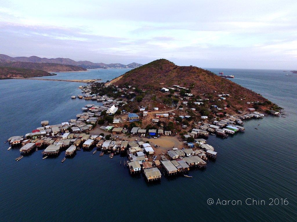 1030x770 Aaron Chin unique birds eye perspective of Tatana, Desktop