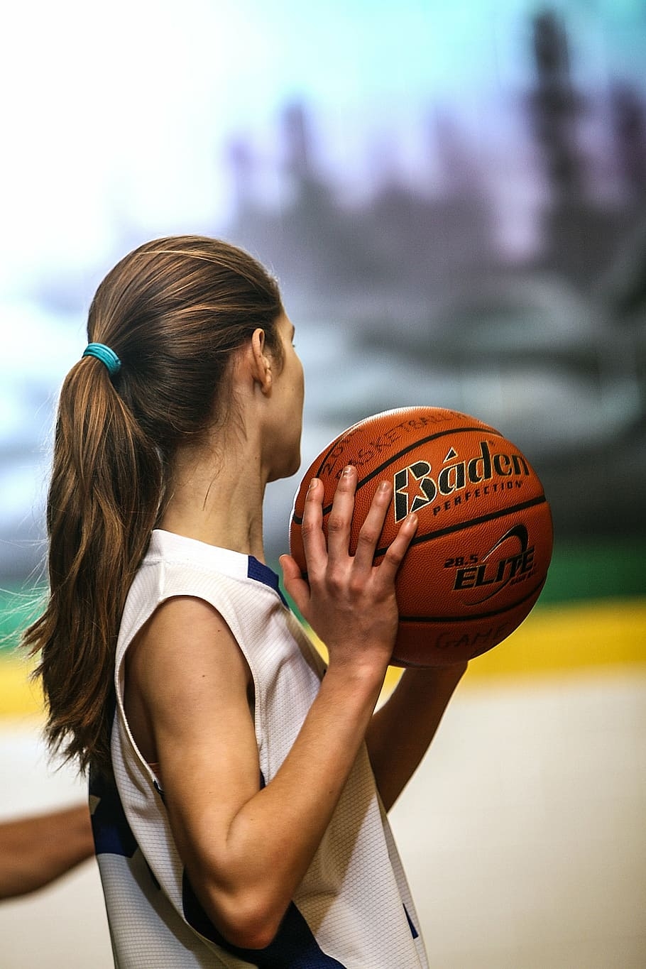 910x1370 HD wallpaper: woman holding basketball, girls basketball, female, teenager, Phone