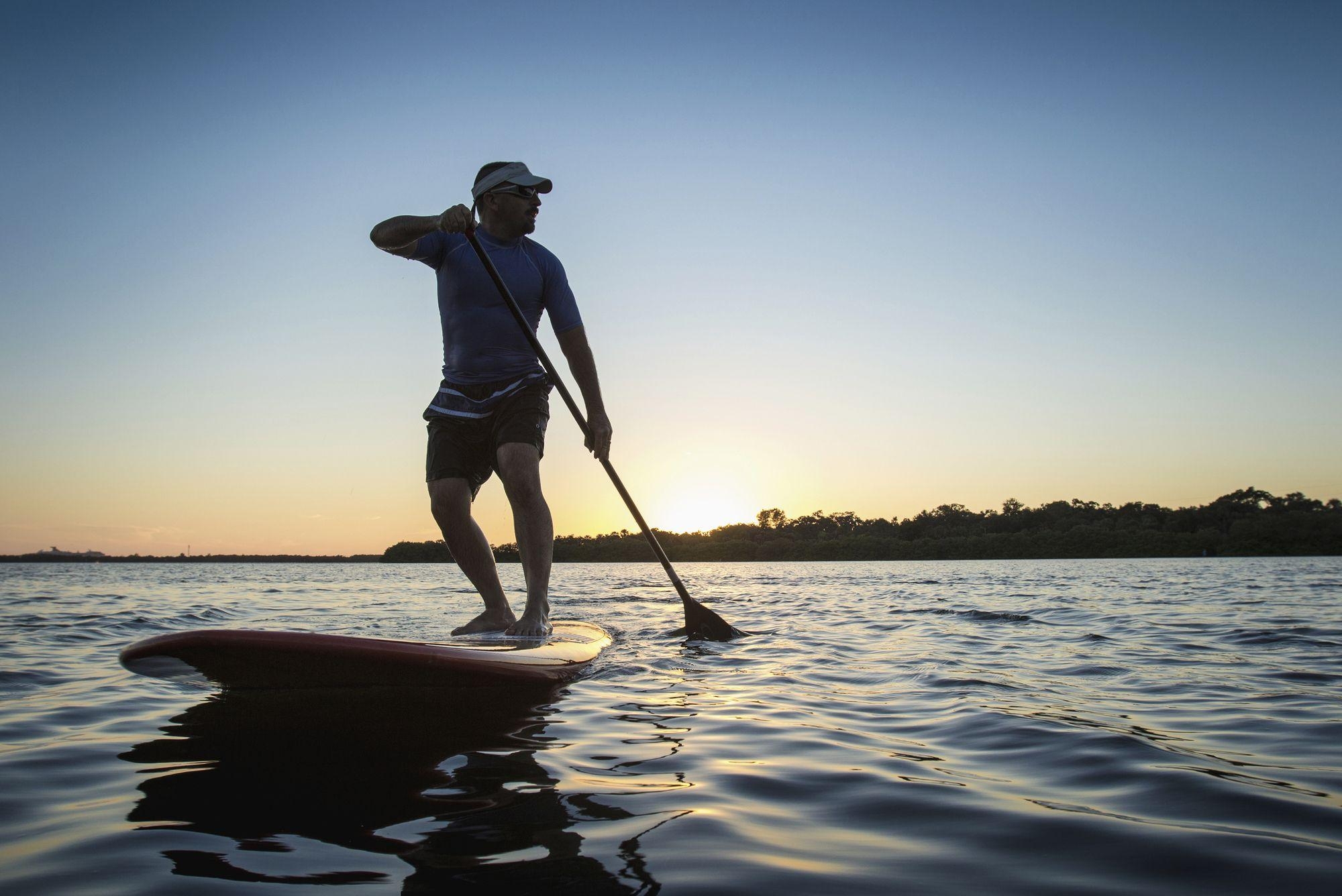 2000x1340 Paddle board in Lake Nicaragua, Desktop