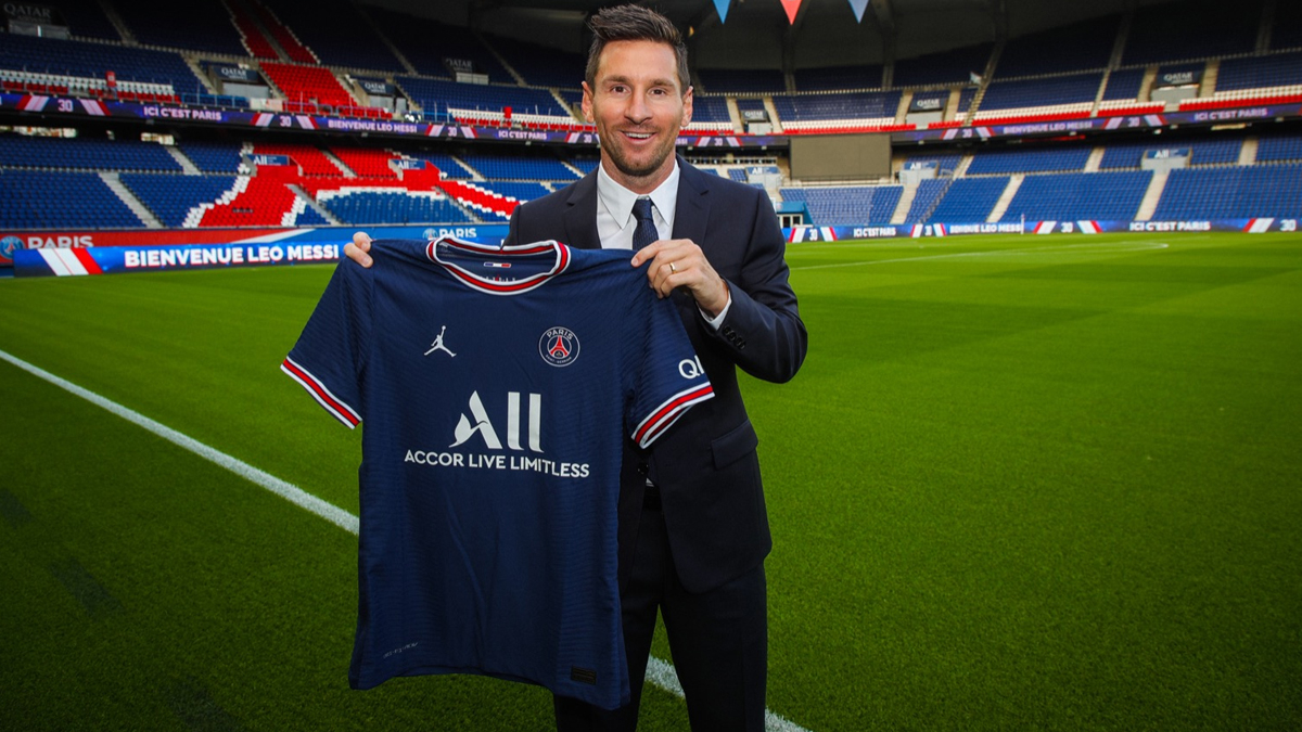 1200x680 Lionel Messi In PSG Jersey Image & HD Wallpaper For Free Download Online For All Paris Saint Germain Fans For 2021 22 Football Season. ⚽ LatestLY, Desktop