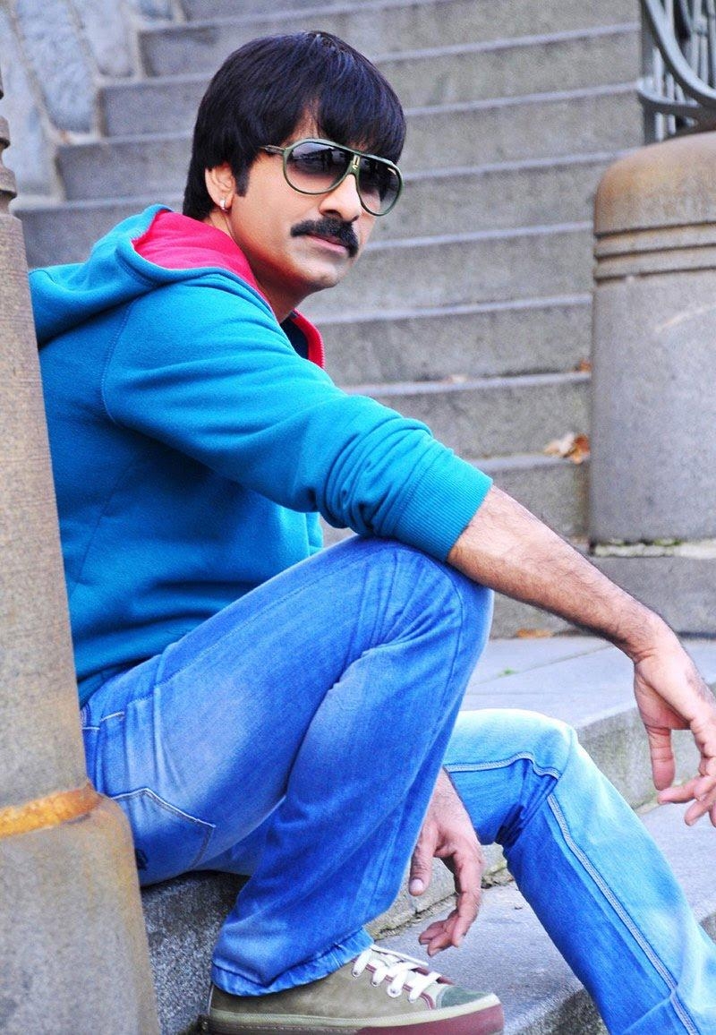 800x1160 Ravi Teja, Phone