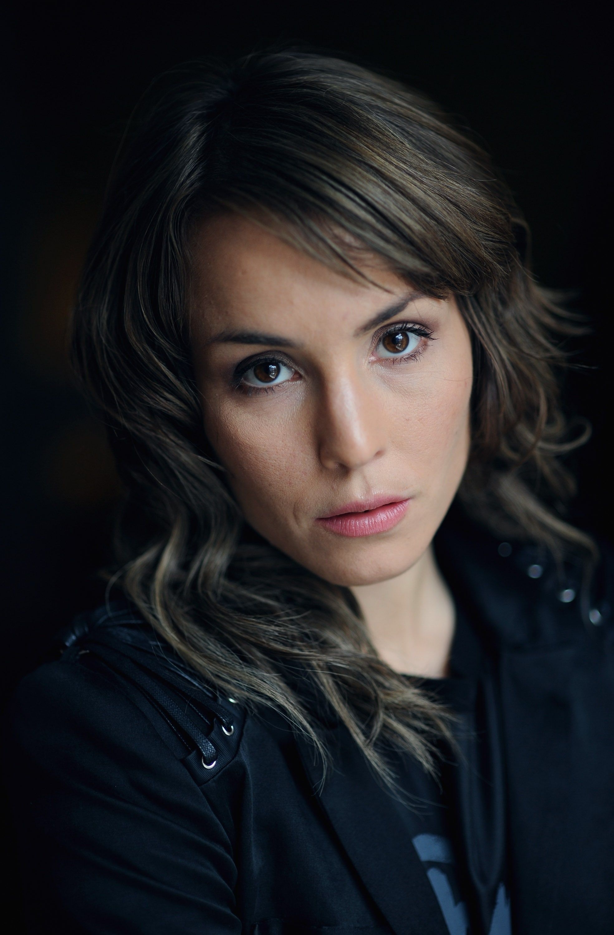 1970x3000 Noomi Rapace HD Wallpaperwallpaper.net, Phone