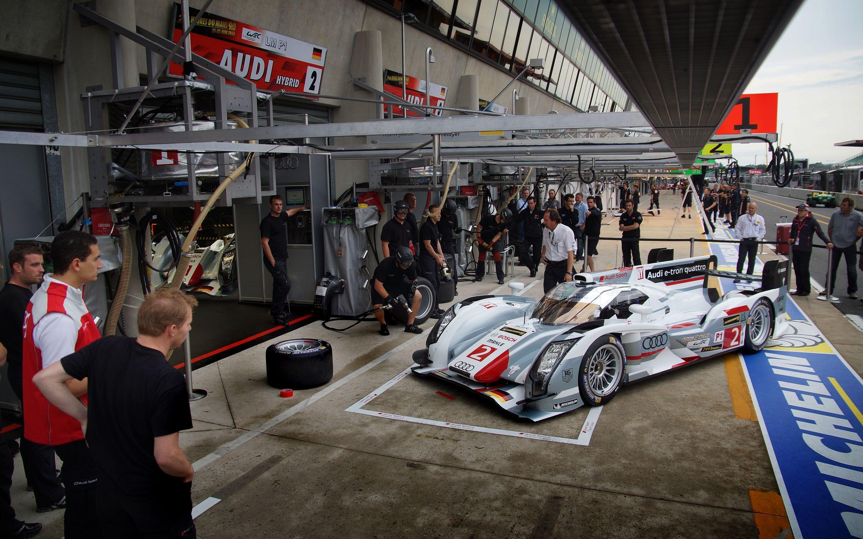 2880x1800 WotD: Pit Practice at the 24 Hours of Le Mans, Desktop