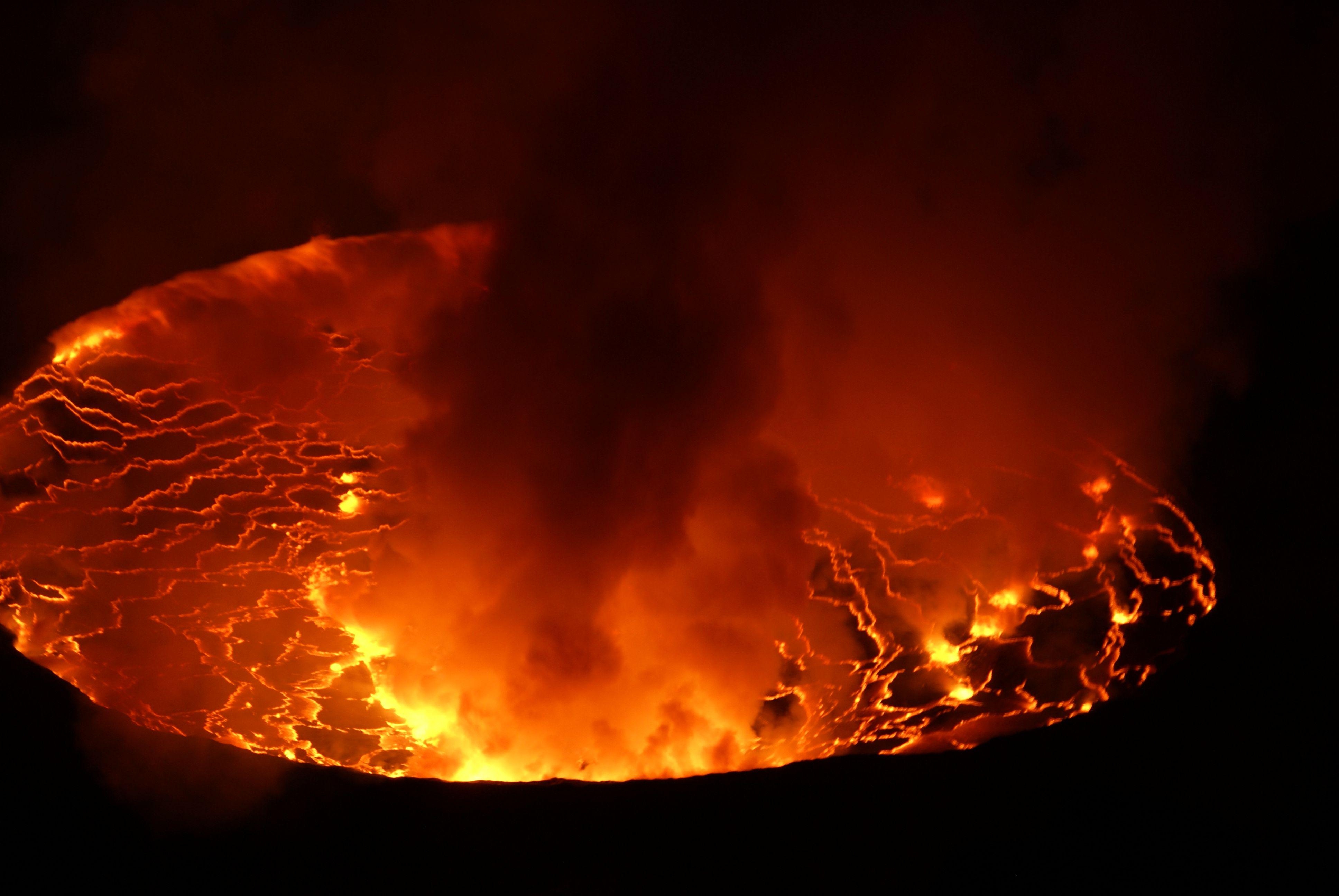 3880x2600 Mt. Nyiragongo Volcano Trek, Congoor: 'The Mountain was on fire, Desktop