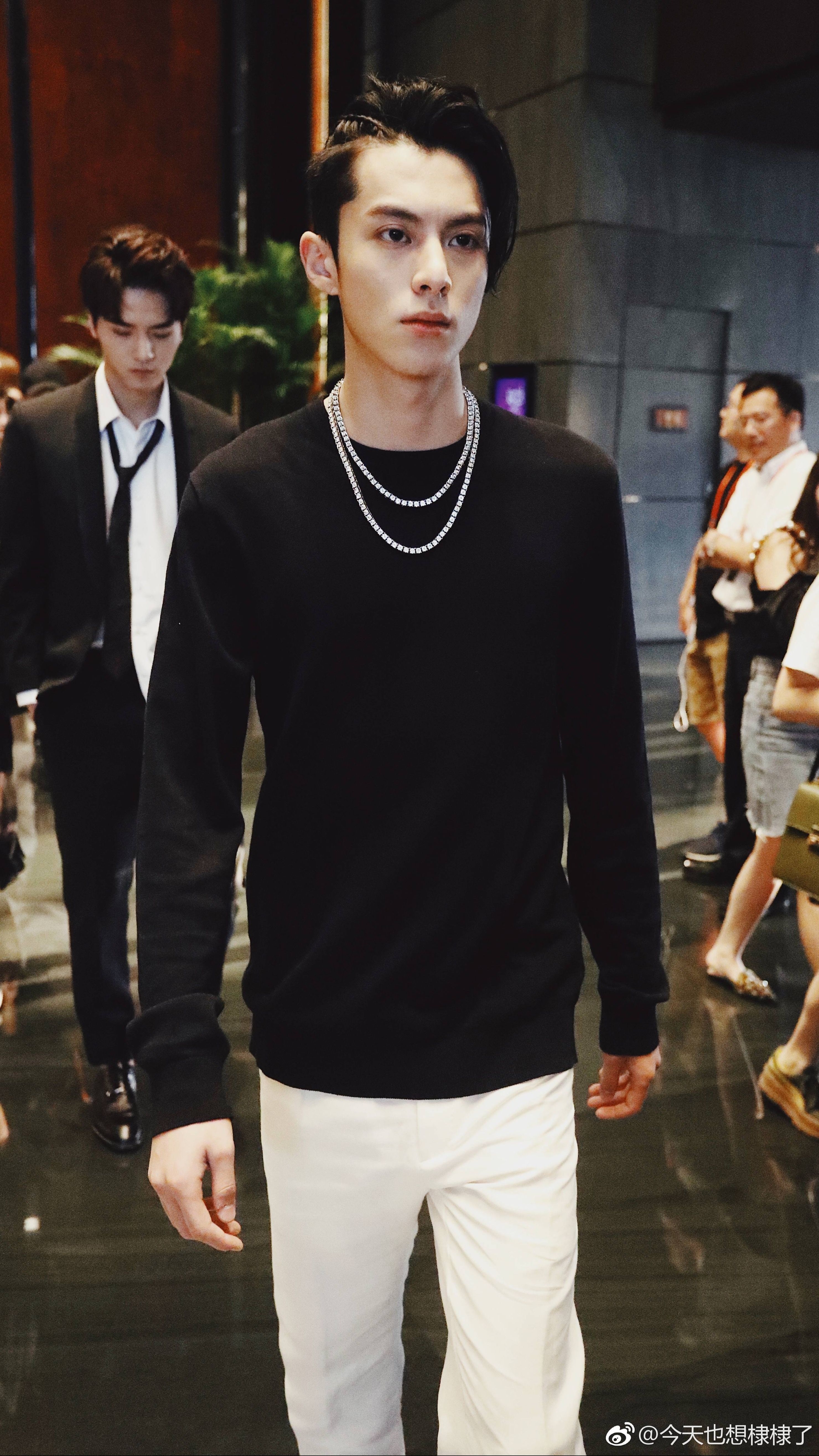 2960x5270 DYLAN WANG, Phone