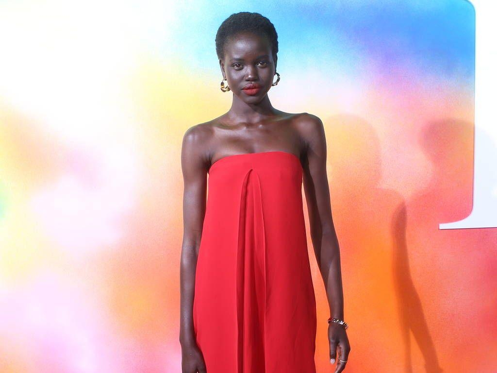 1030x770 Adut Akech praises 'human rose' Kaia Gerber after pair close pre, Desktop