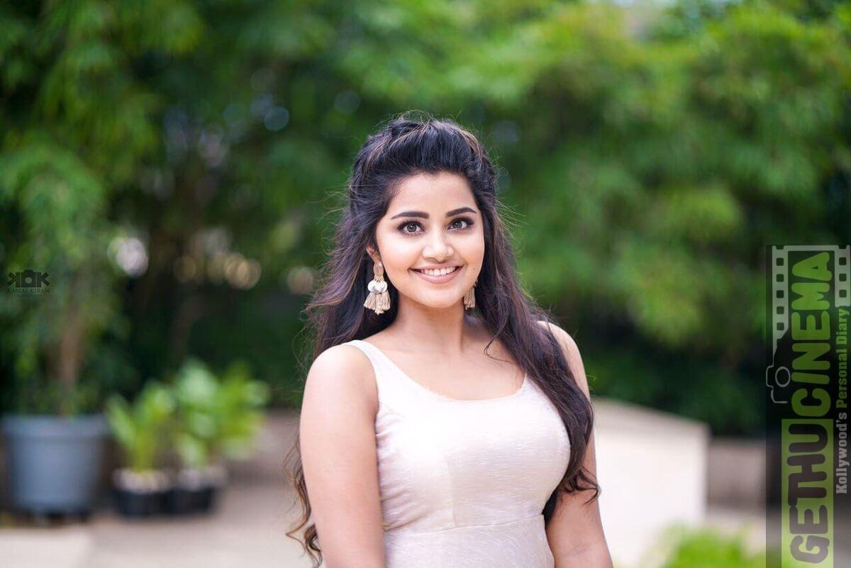 1200x810 Anupama Parameswaran 2017 Latest HD Photo Shoot, Desktop