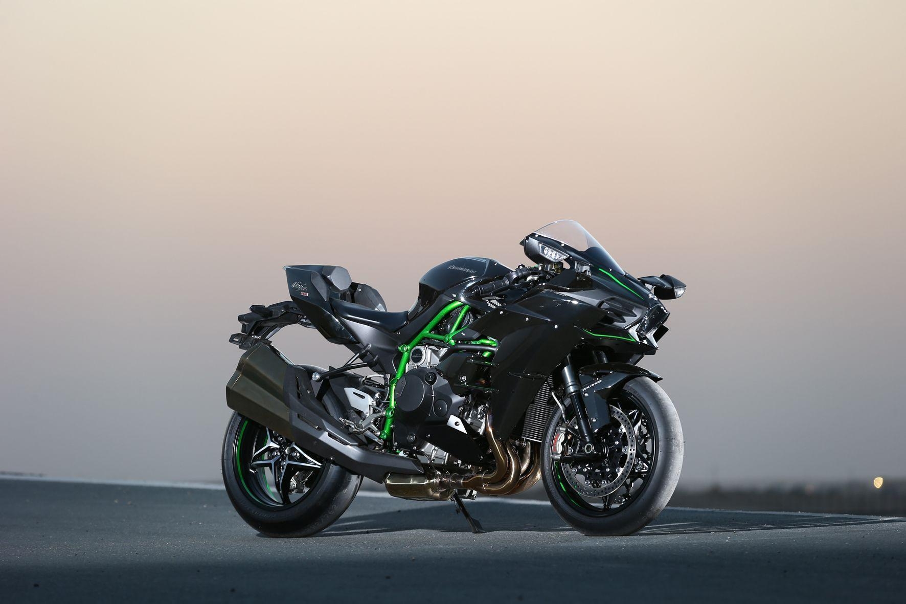 1780x1190 Test Kawasaki Ninja H2 und H2R: Die Super Ninja von auto.de, Desktop