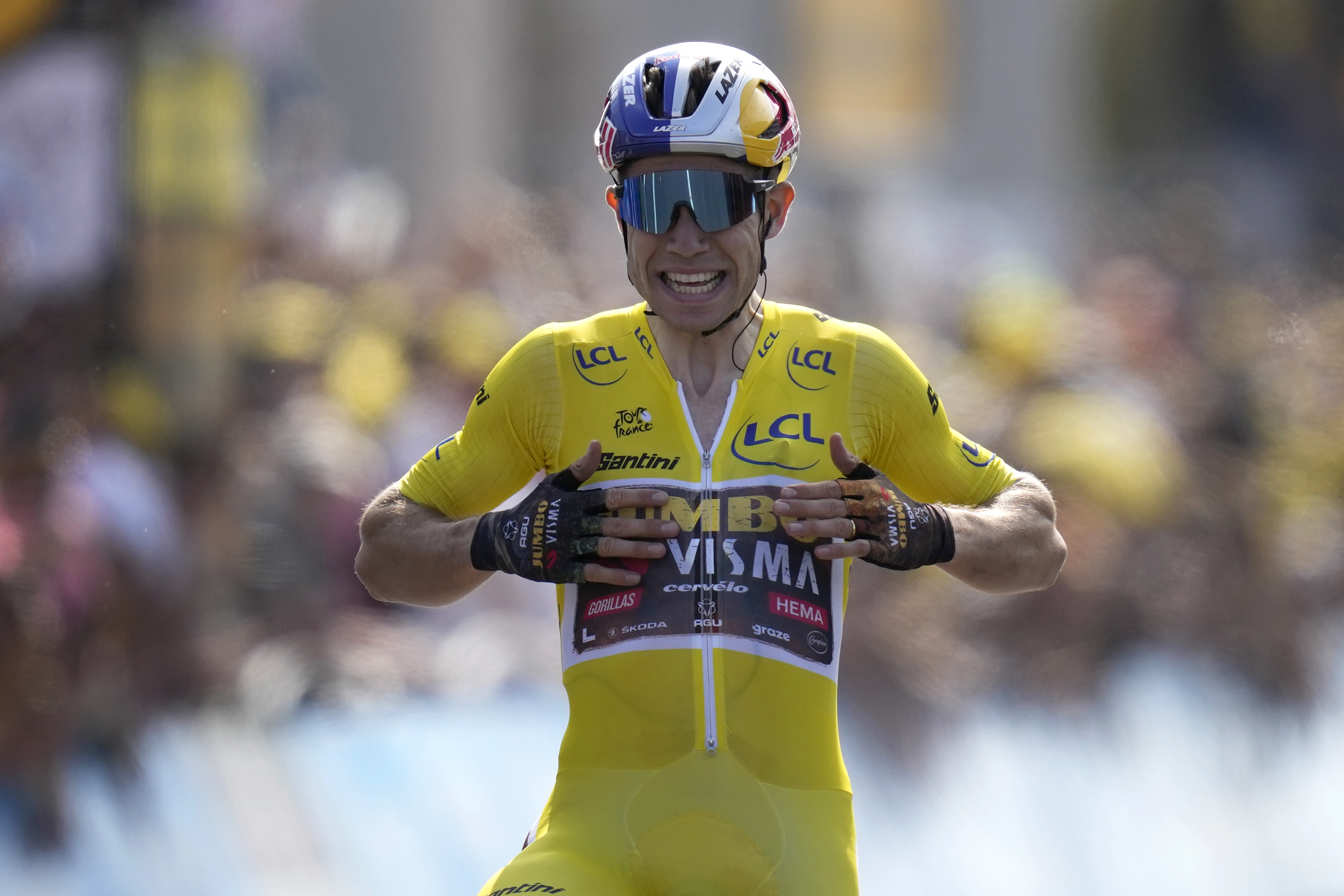 3270x2180 Van Aert wins Tour stage 4 in style and extends overall lead, Desktop