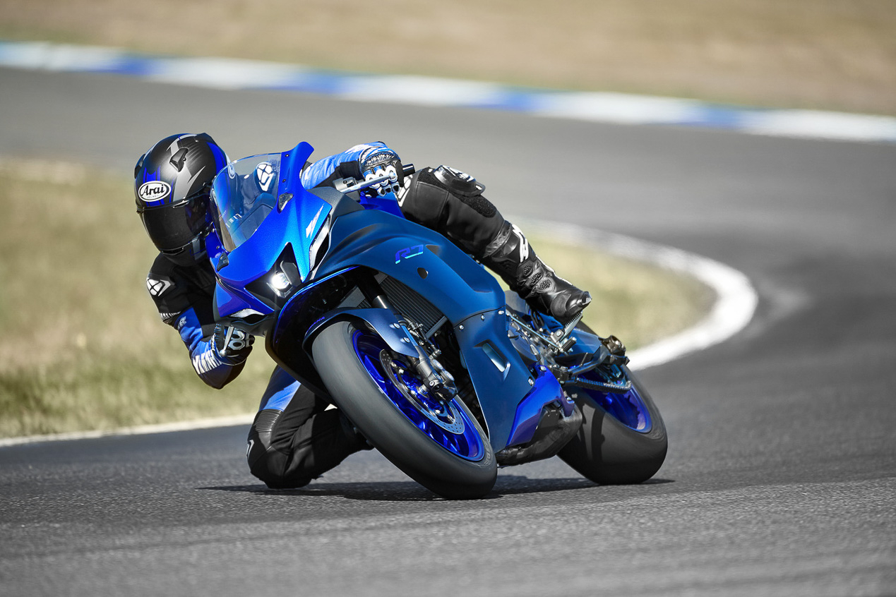 1270x850 2022 Yamaha YZF R7 First Look (11 Fast Facts + 30 Photo), Desktop