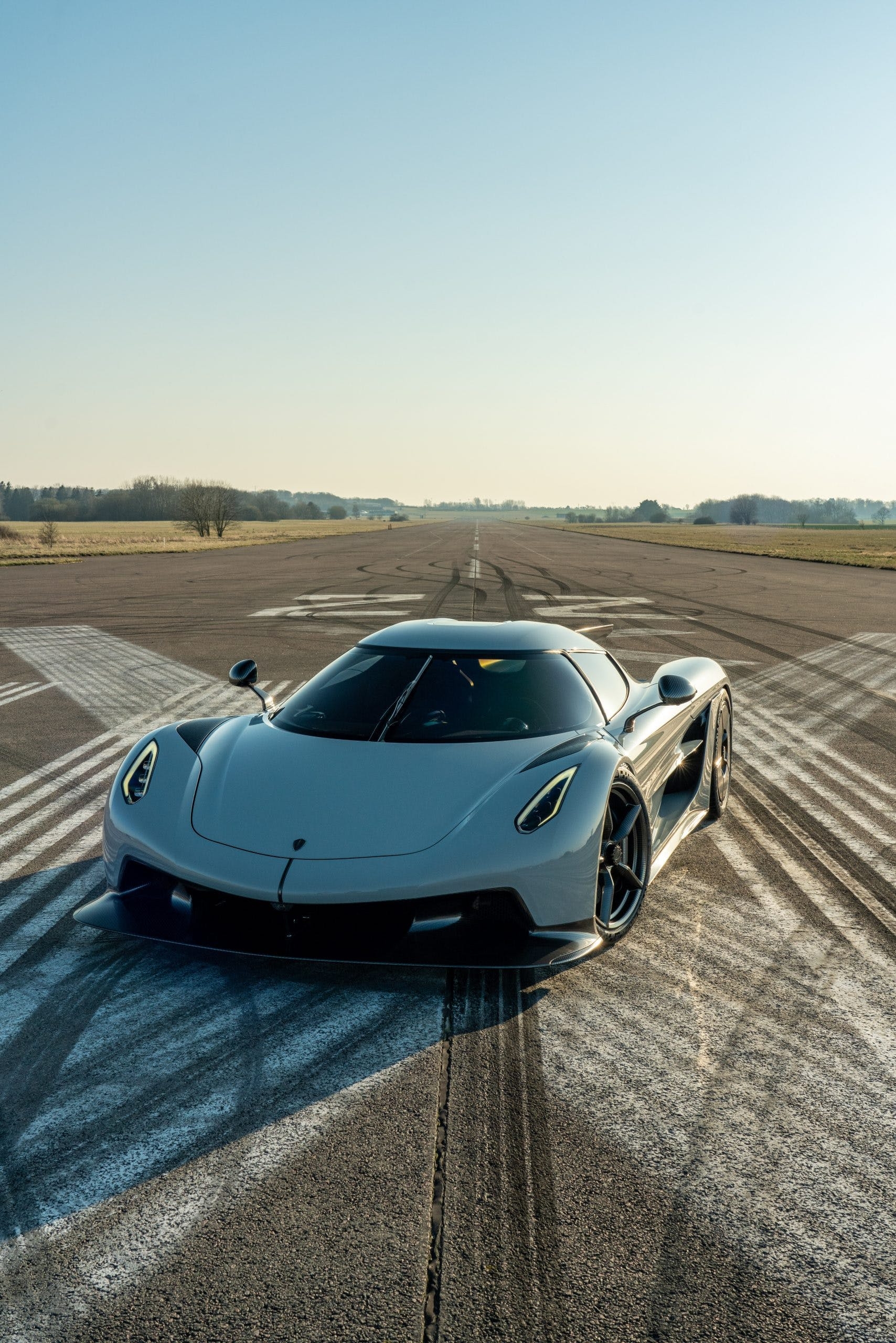 1710x2560 Check out all three new Koenigseggs out in the sunshine, Phone