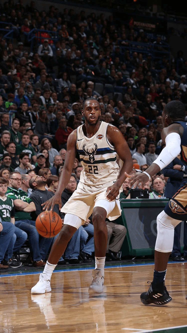 750x1340 Khris Middleton. 2.25.18. Milwaukee Bucks. Basketball, Sports, Phone