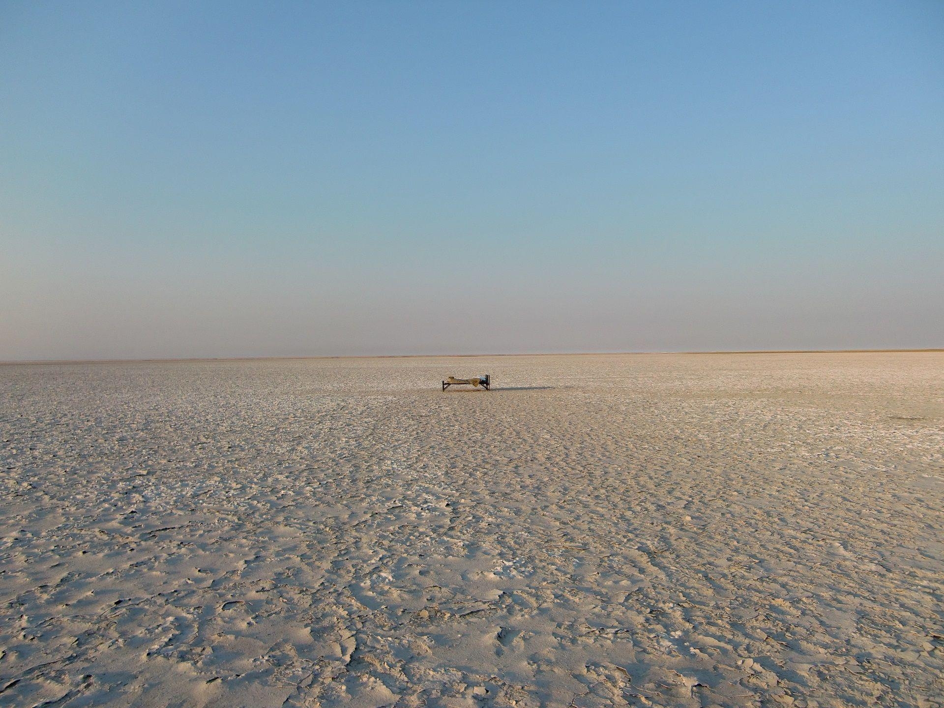 1920x1440 Central Kalahari, Nxai & Makgadikgadi Pans, Botswana, Desktop