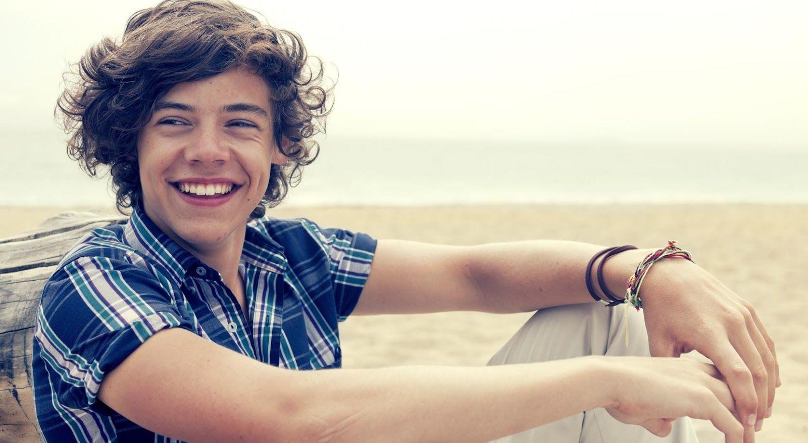 1600x880 Harry Styles Wallpaper. Full HD Picture, Desktop