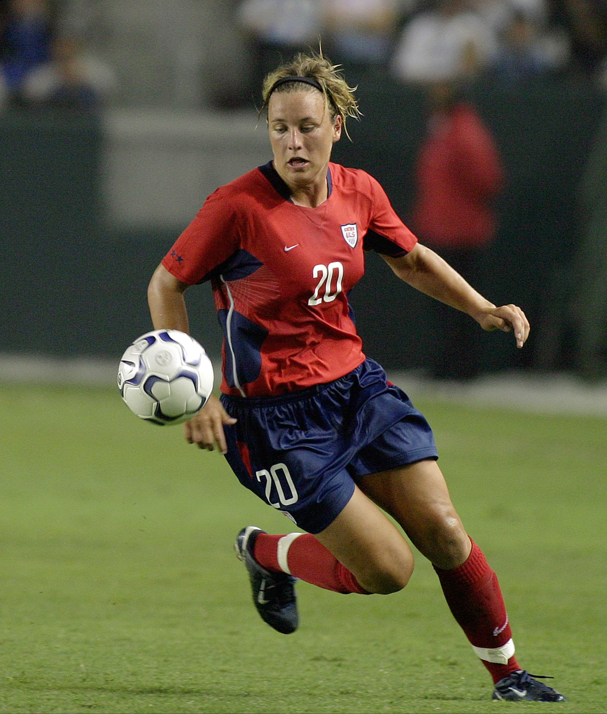 2560x3000 Abby Wambach, the best female soccer player in the world. Ubuntu, Phone