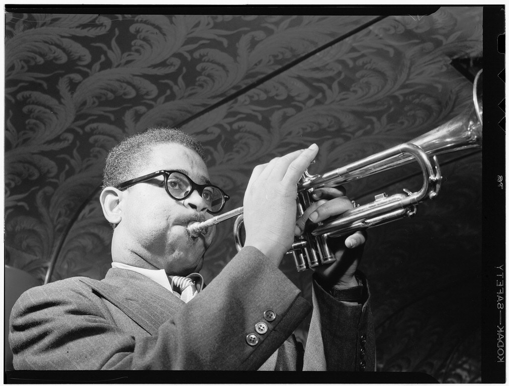 1030x780 Portrait of Dizzy Gillespie, New York, Desktop