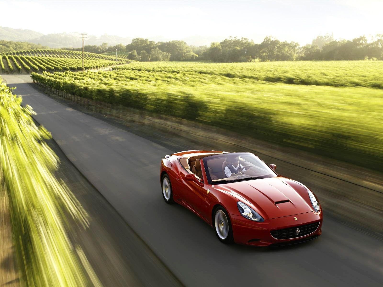 1600x1200 Ferrari California Wallpaper, Picture, Image, Desktop