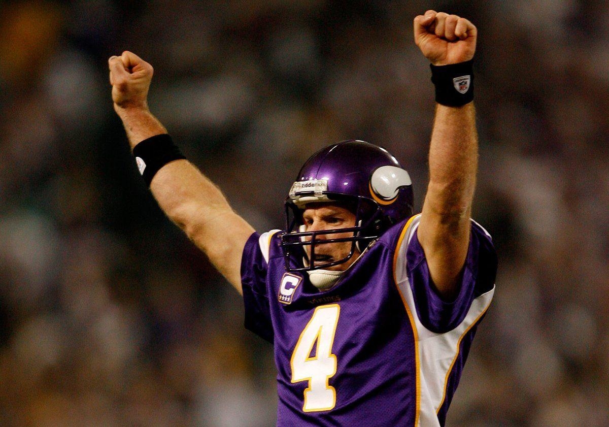 1200x850 quarterback brett favre 4 of the minnesota vikings celebrates, Desktop