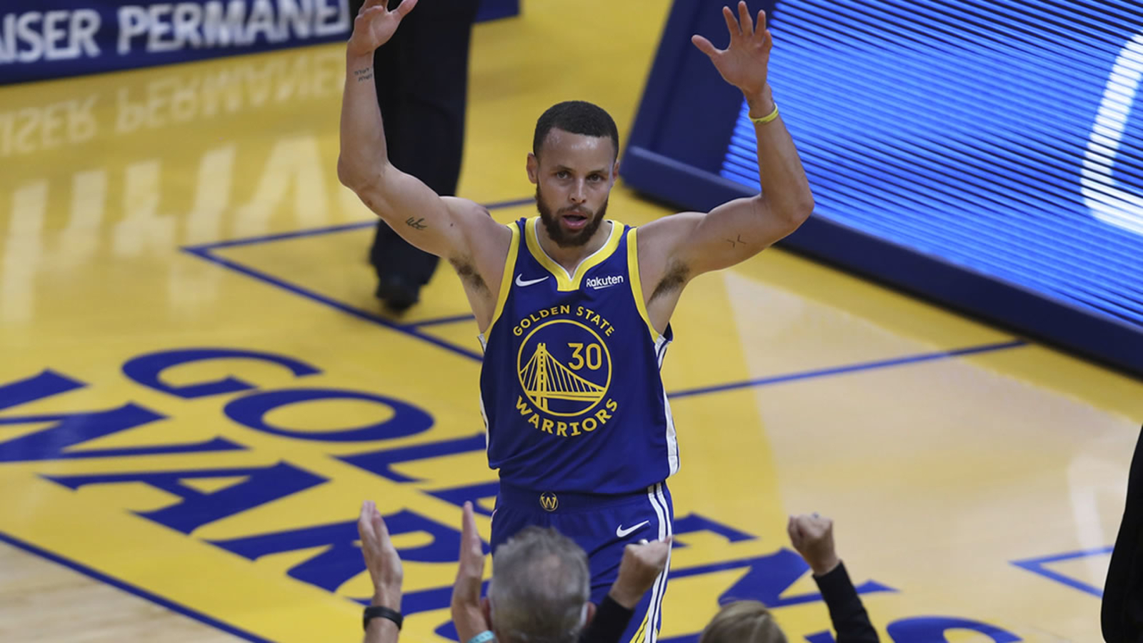 1600x900 I don't know how he does it': Warriors' Stephen Curry steps up for community while playing at MVP level San Francisco, Desktop