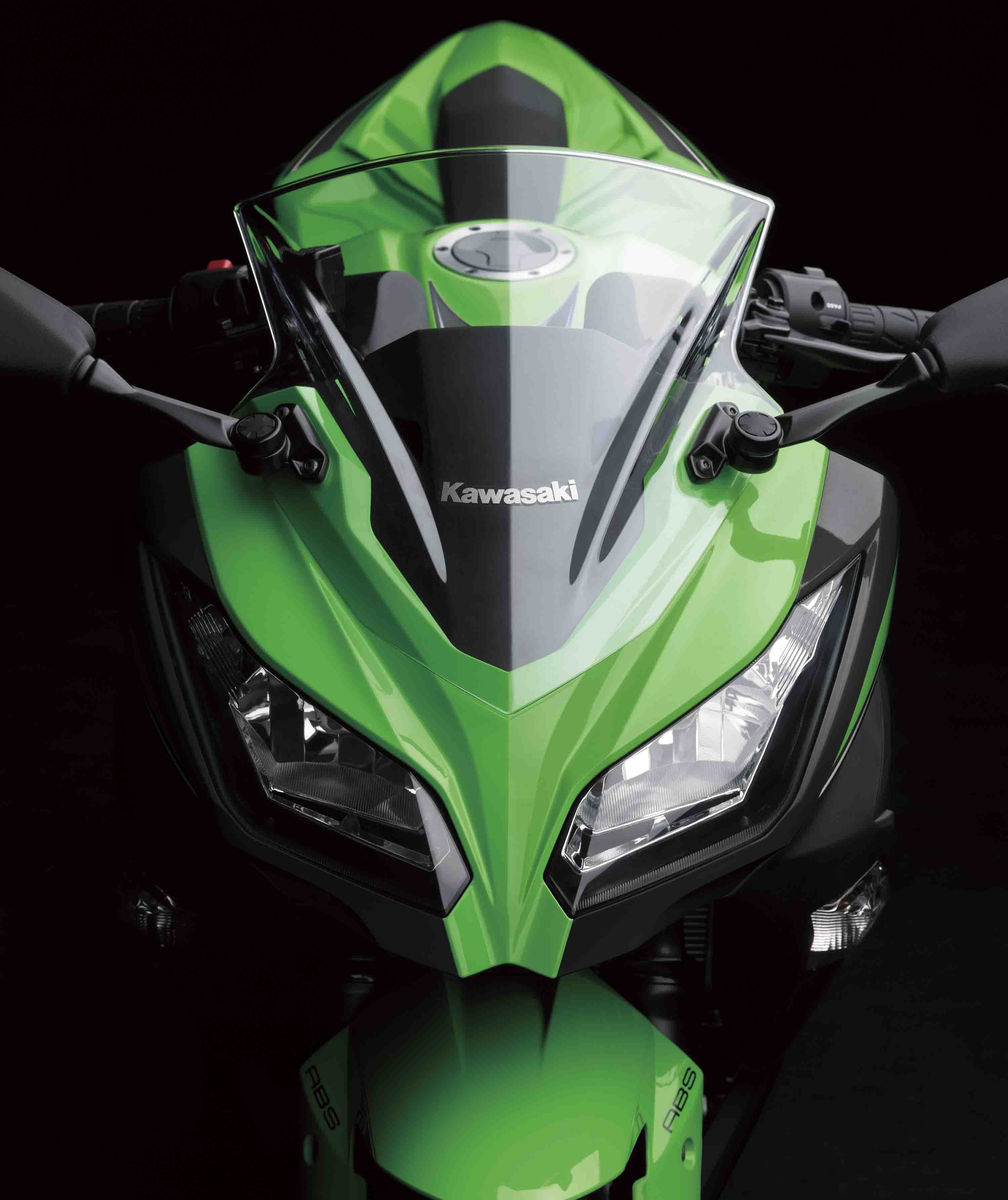 3000x3580 300: Rise Of An Empire (Kawasaki Ninja 300 Vs Yamaha YZF R3), Phone