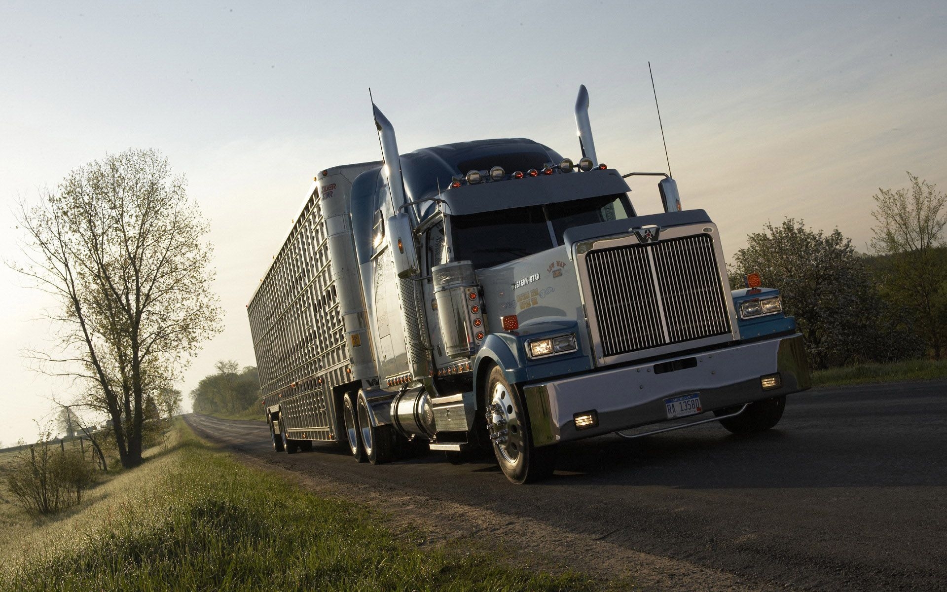 1920x1200 Western Star truck. #westernstar #truck #trucker #driver #road #usa #us. Western star trucks, Trucks, High resolution wallpaper, Desktop