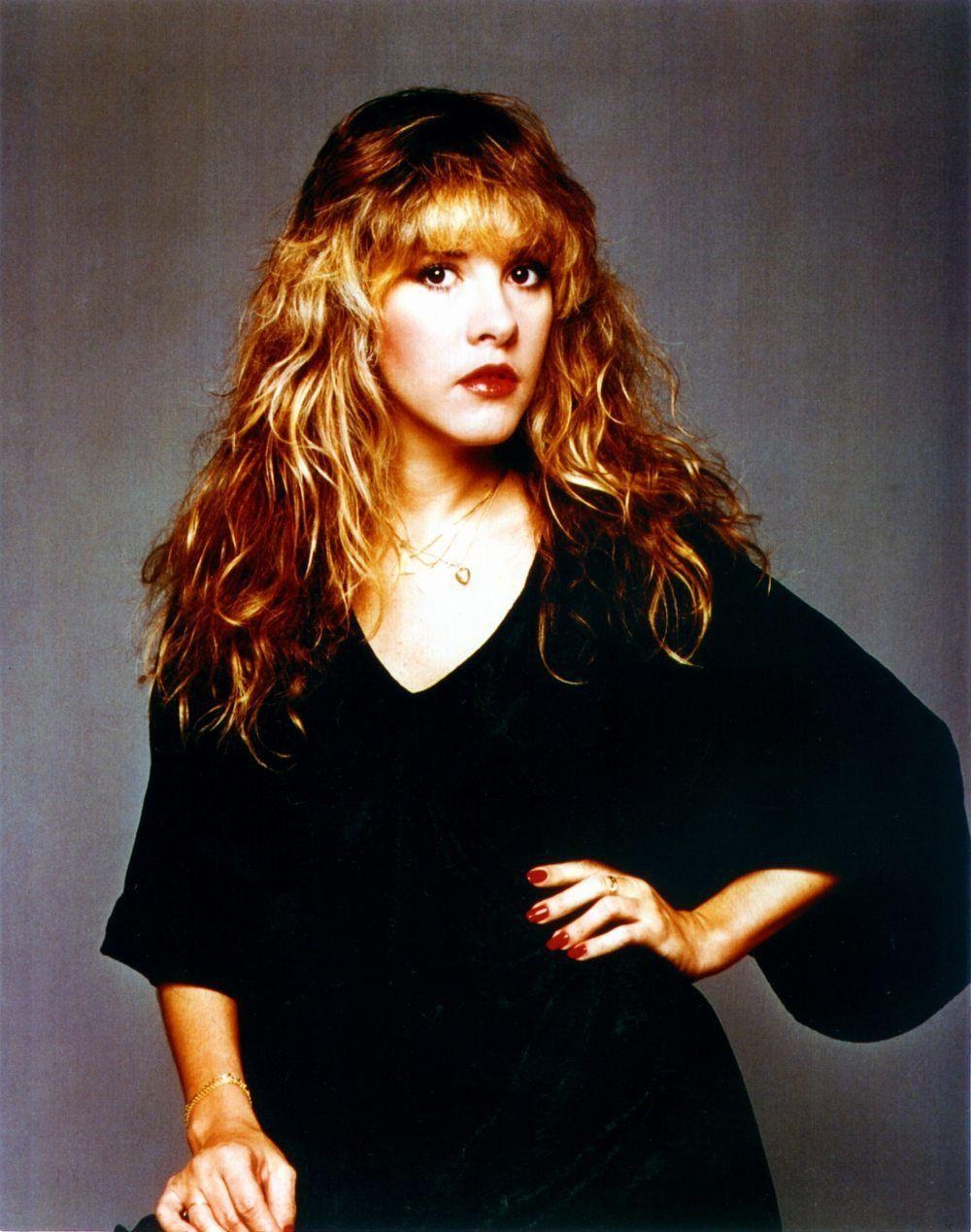 1000x1270 Level 4 Question 5: Stevie Nicks. Guess The Singer, Phone