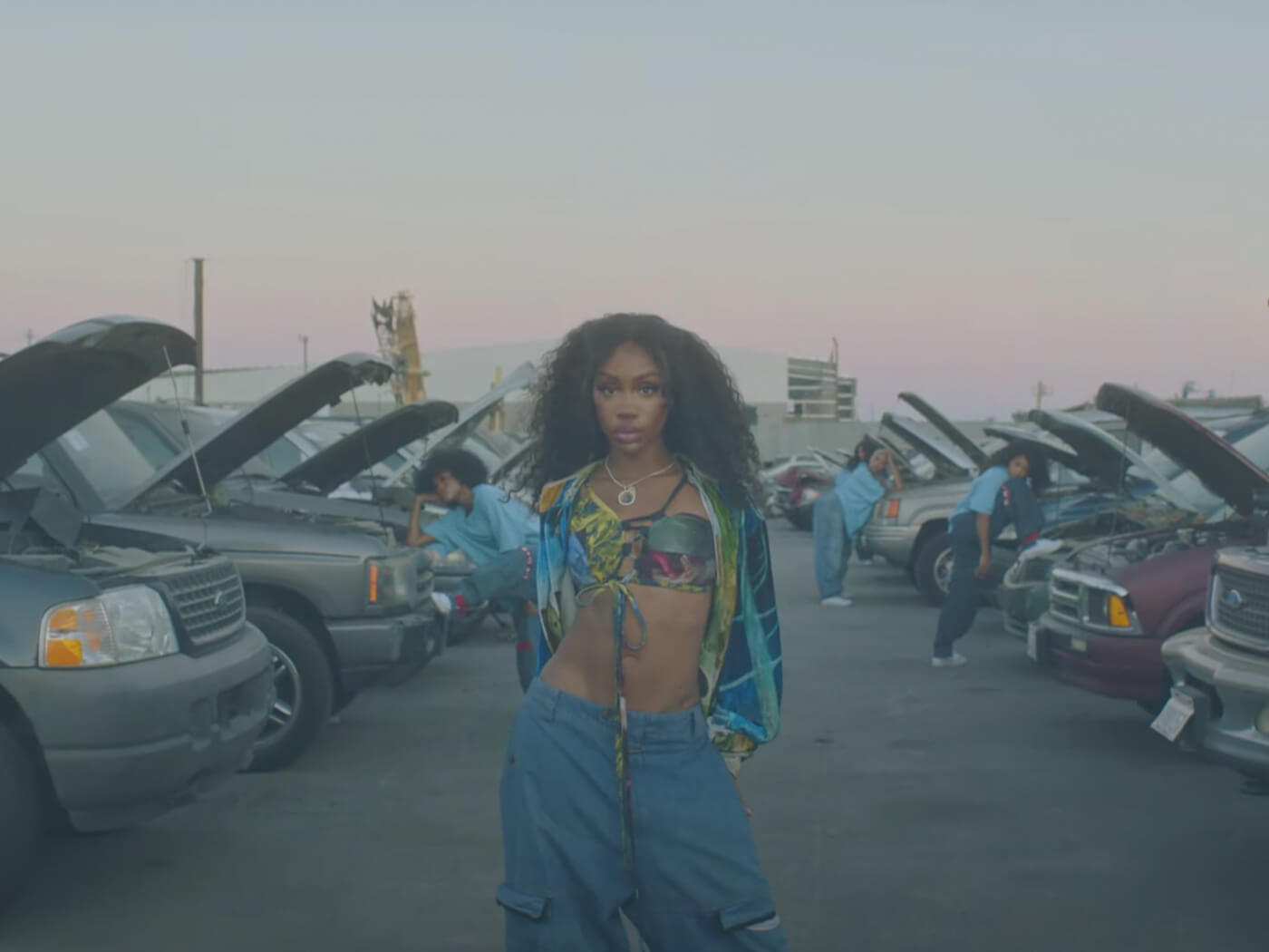 1400x1050 SZA returns with “Hit Different” featuring Ty Dolla $ign, Desktop