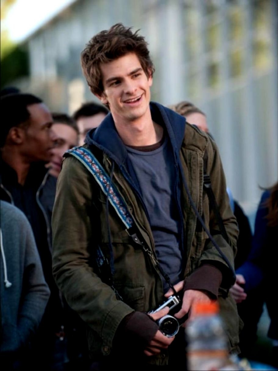 920x1220 Andrew Garfield Amazing Spiderman Wallpaper & Background Download, Phone