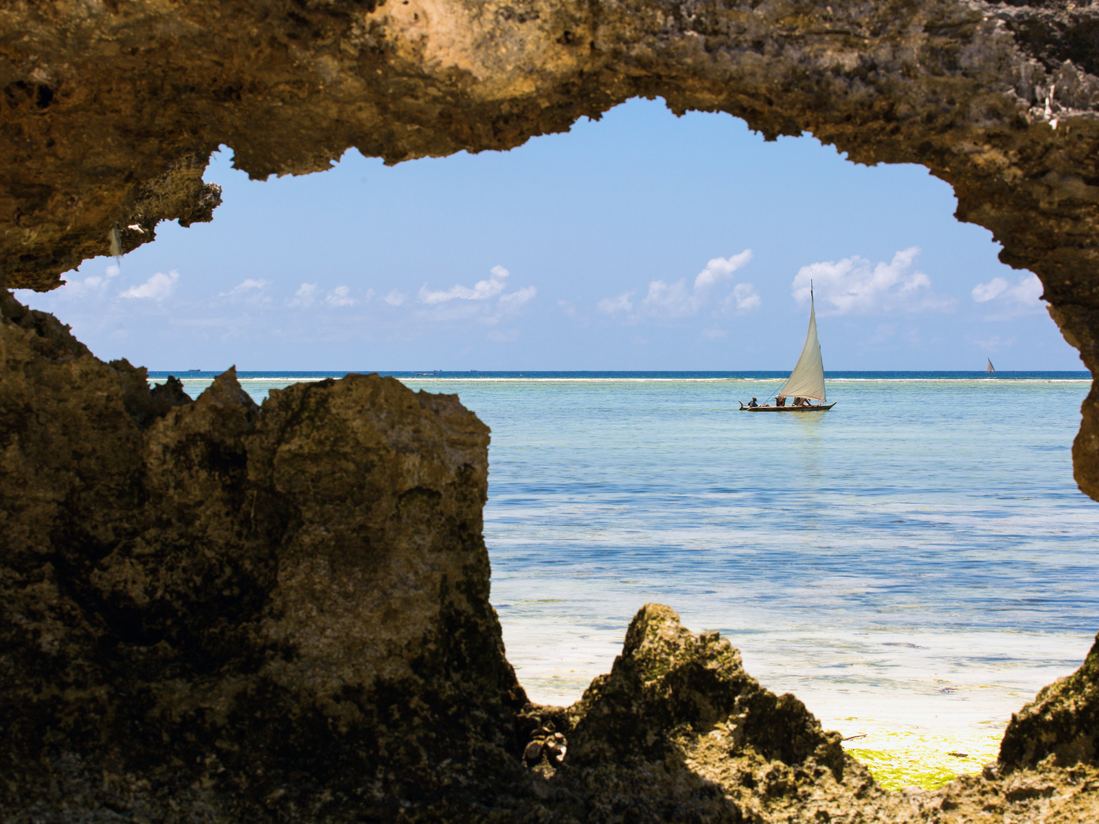 1600x1200 The incredible ocean view in Zanzibar, Tanzania, Desktop