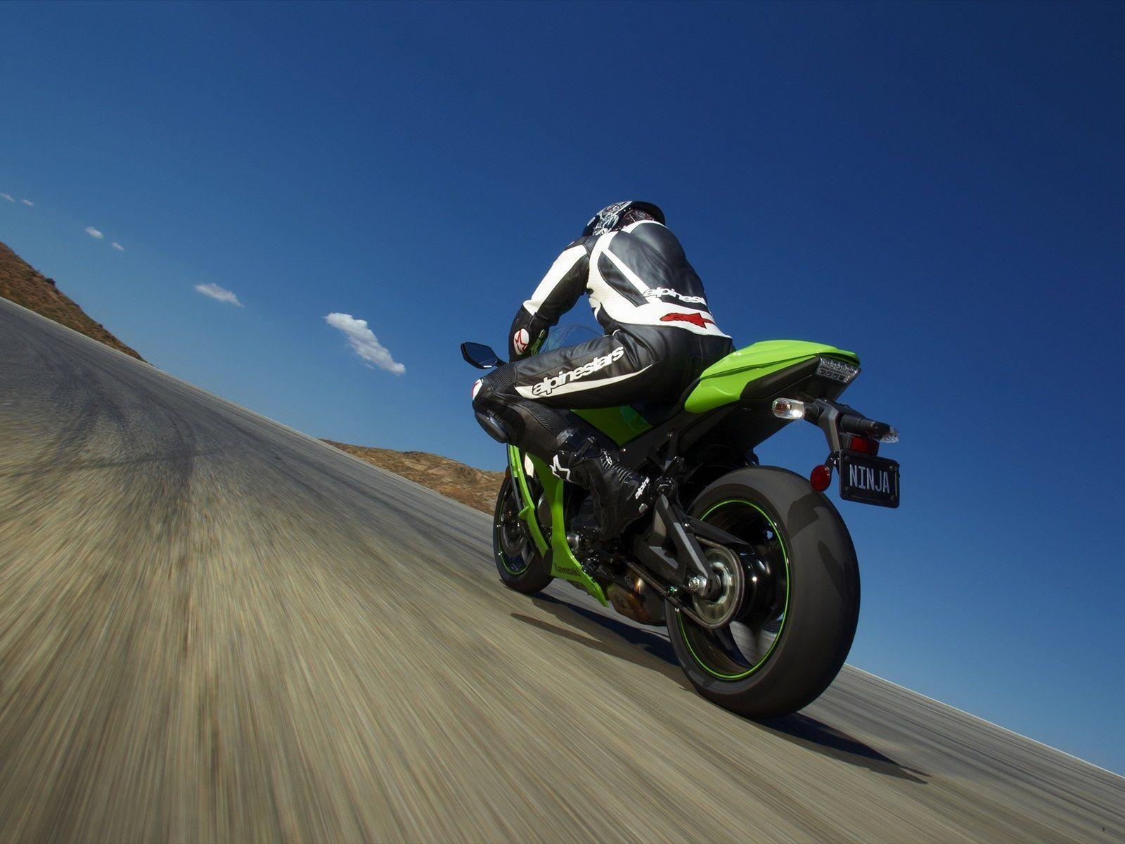 1600x1200 Kawasaki Ninja Zx 10r 17 Green Bullet!. HD Kawasaki Wallpaper for Mobile and Desktop, Desktop