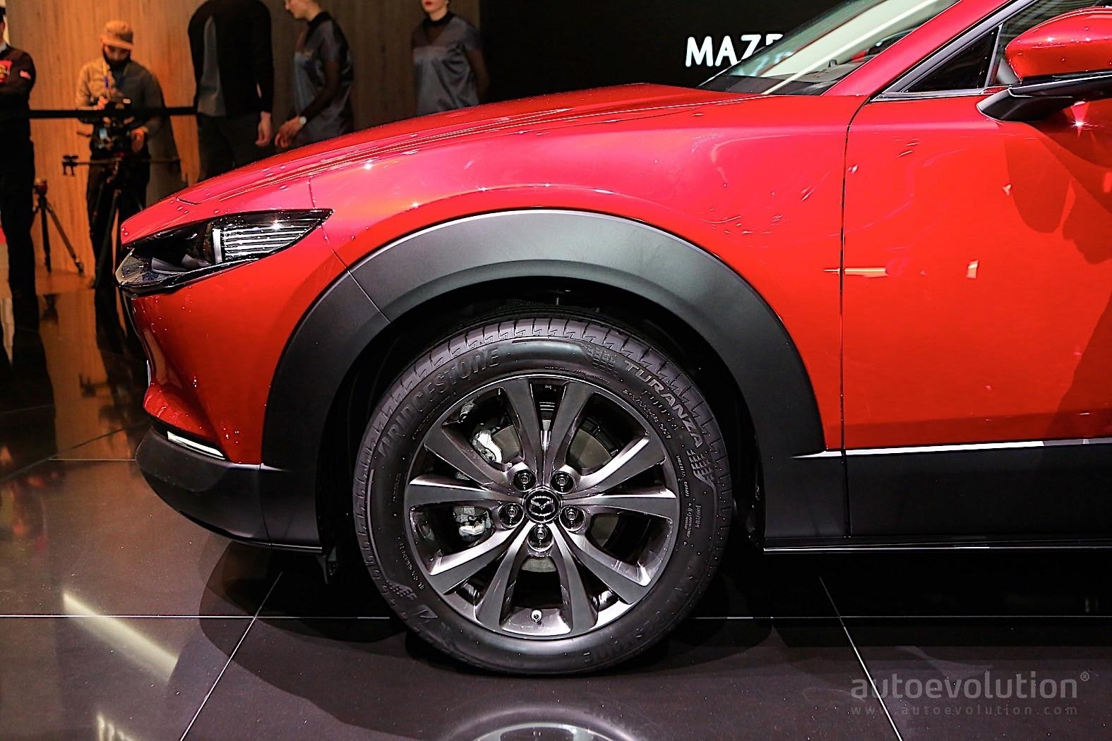 1580x1050 Mazda CX 30 Crossover Fills Gaps In Geneva, Desktop