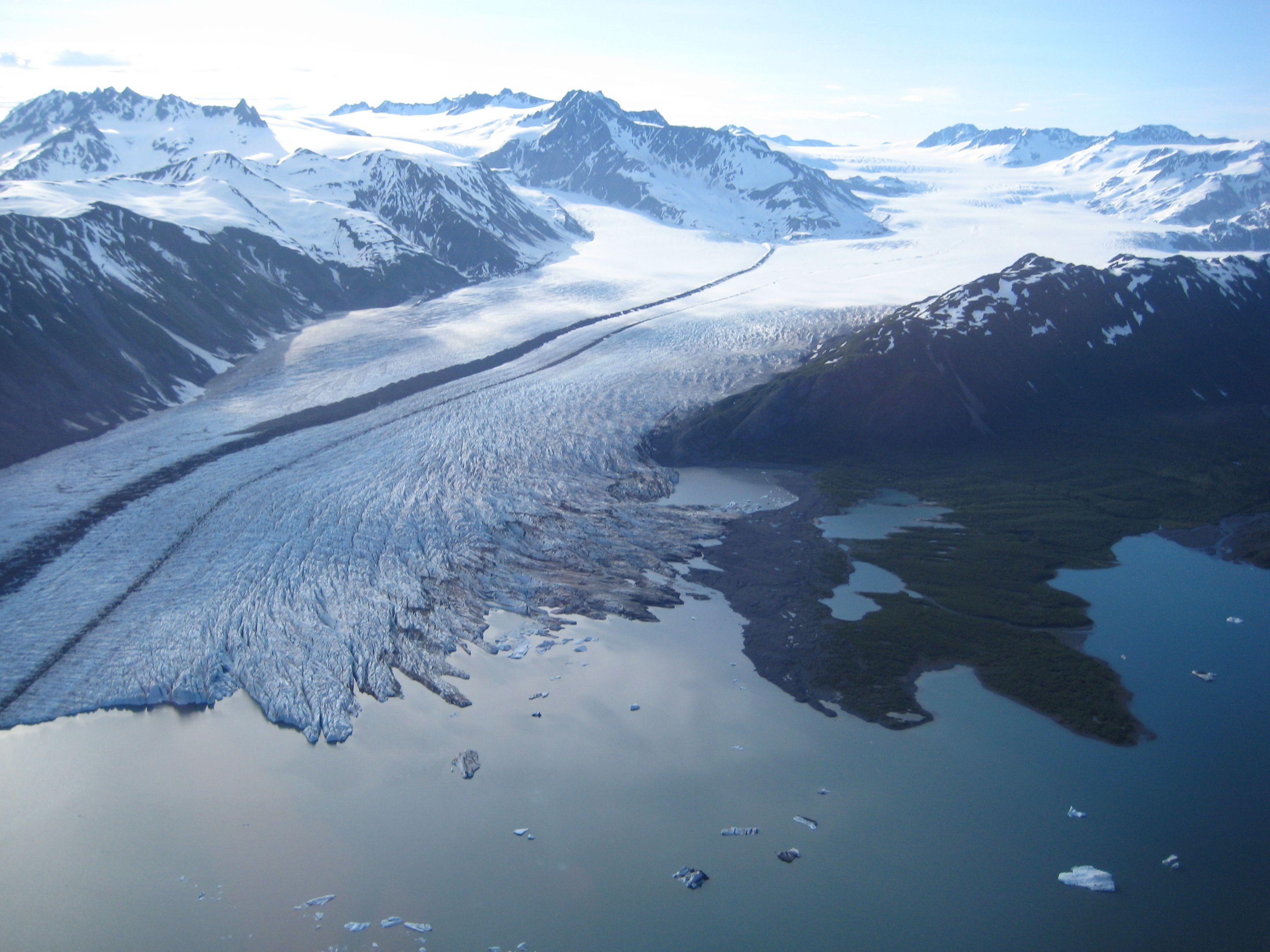 3080x2310 Bear Glacier, Kenai Fjords National, Desktop