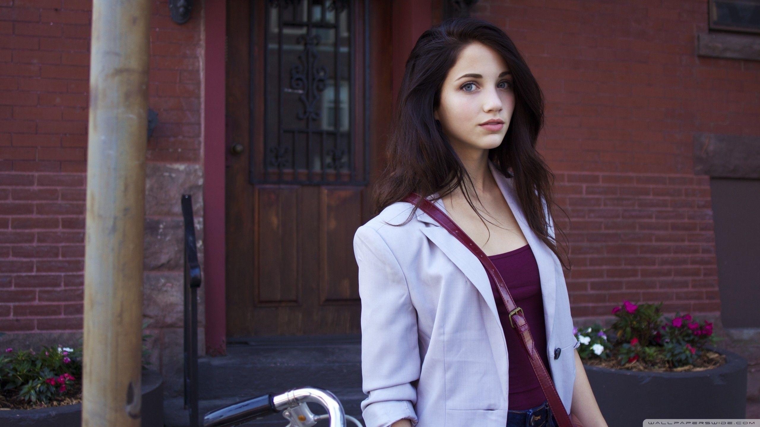 2560x1440 Emily rudd ❤ 4K HD Desktop Wallpaper for 4K Ultra HD TV, Desktop