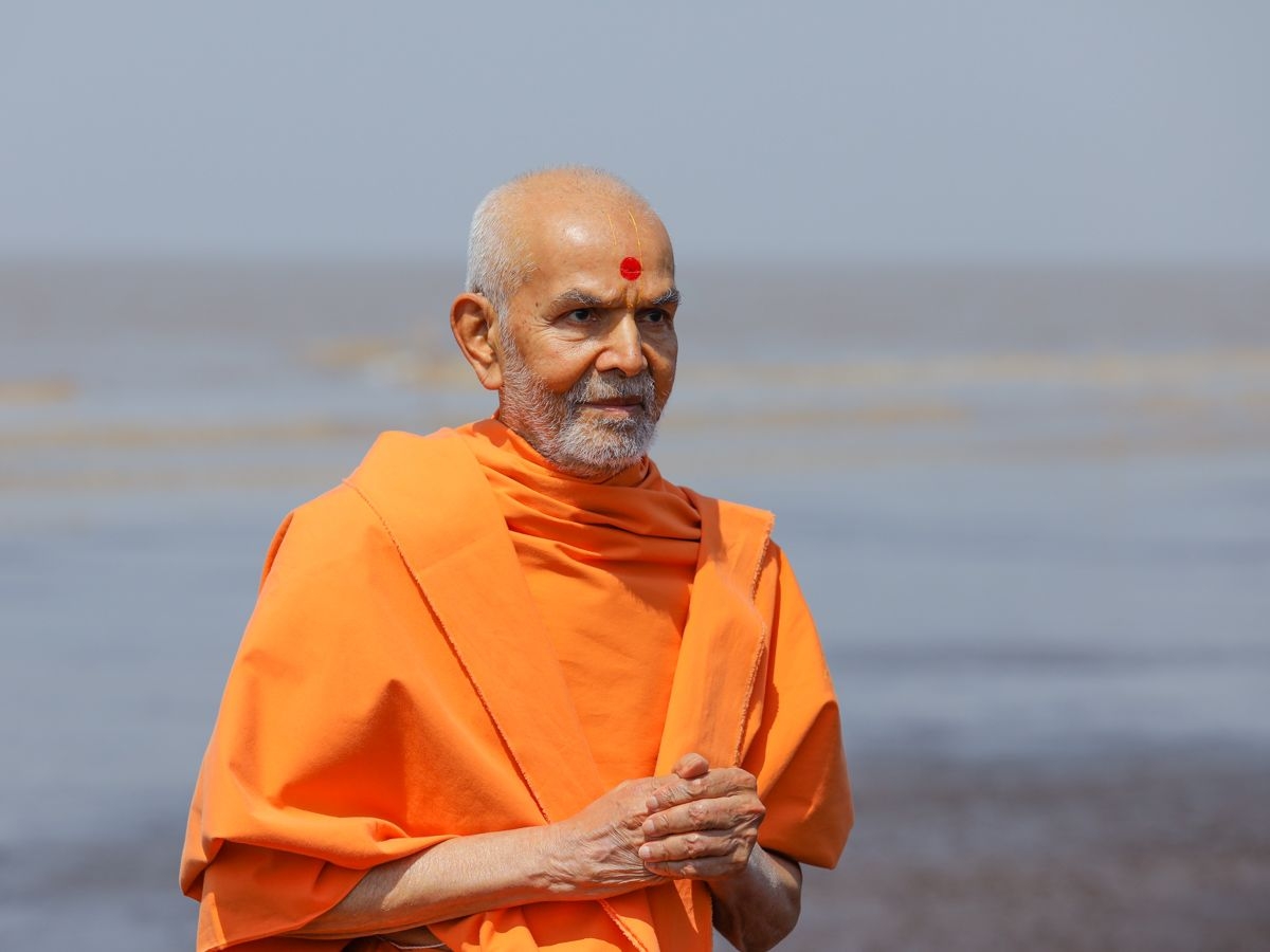 1200x900 Param Pujya Mahant Swami Maharaj. Lord krishna image, Nilkanth, Hanumanji, Desktop