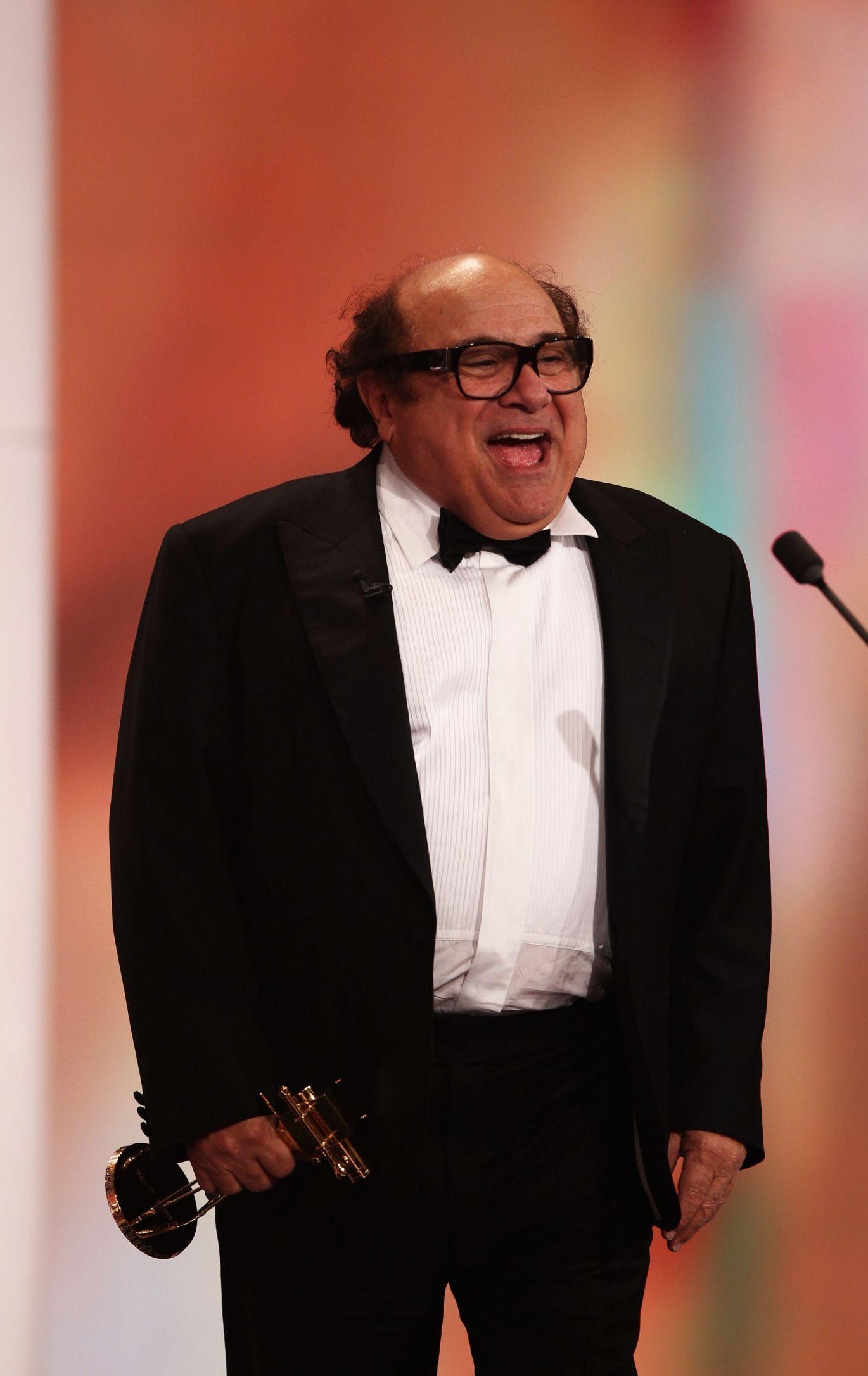 1370x2180 Danny Devito Wallpaper High Quality, Phone