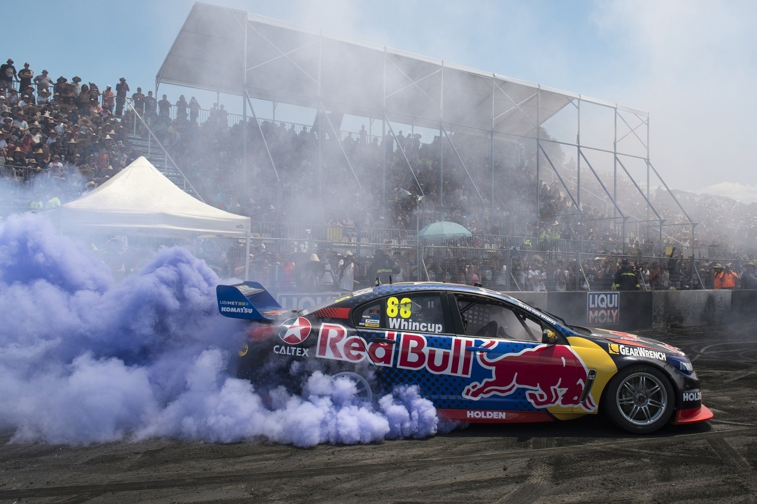 1500x1000 On this day: Whincup shreds Summernats, Desktop