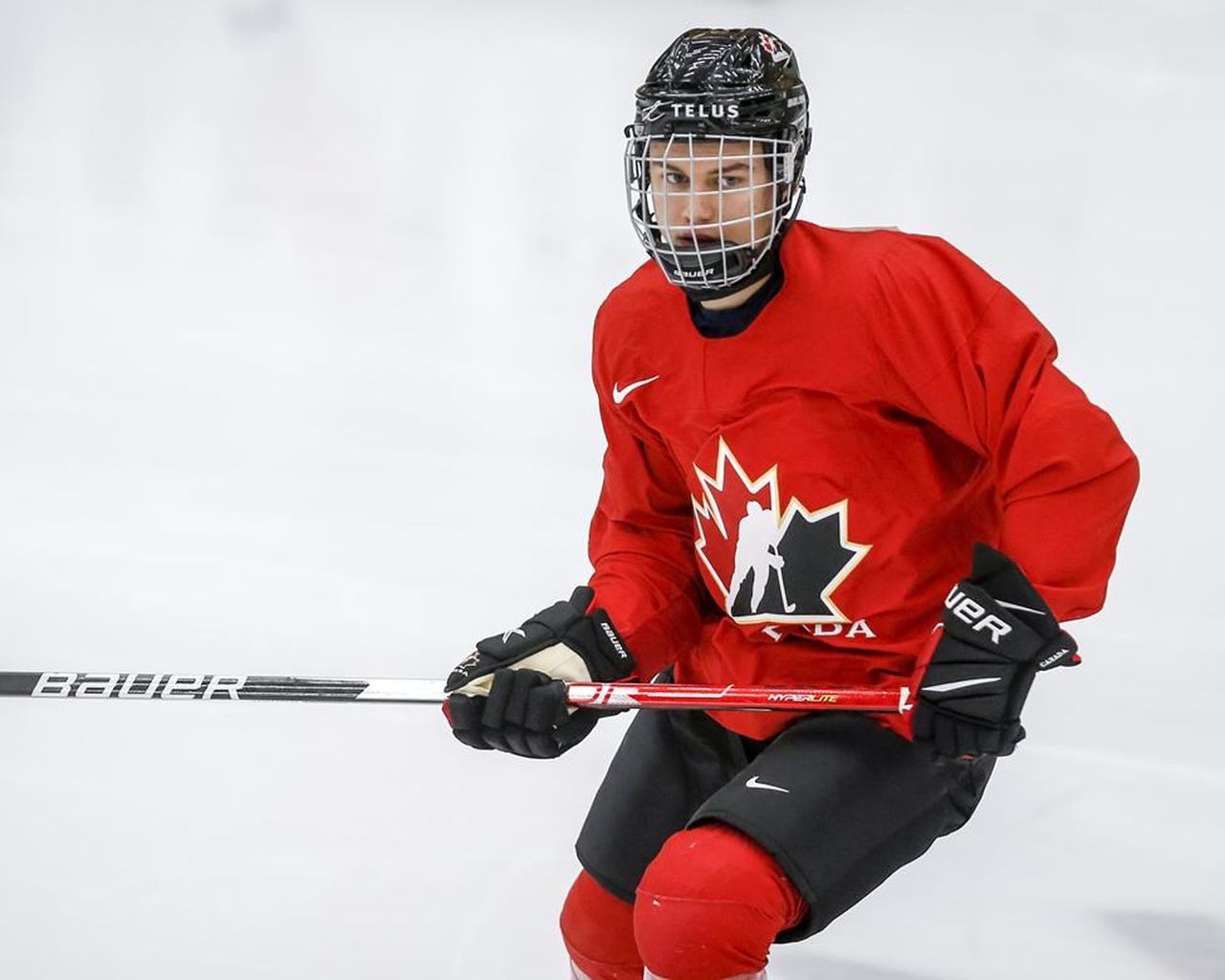 1280x1030 Bedard aims to join Gretzky, Crosby in playing for Canadian junior hockey team at 16, Desktop