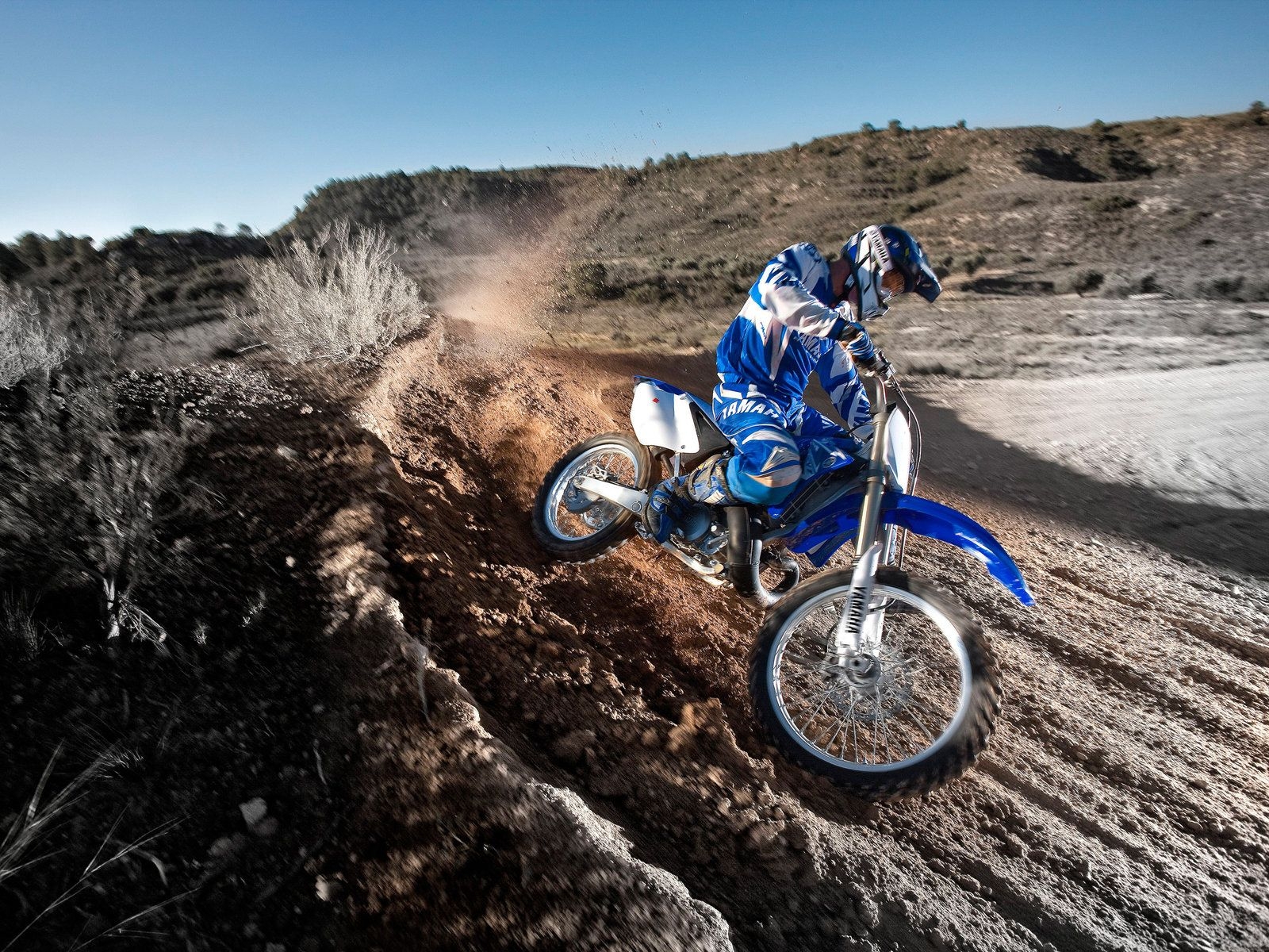 1600x1200 Yamaha YZ 250 Wallpaper, Desktop